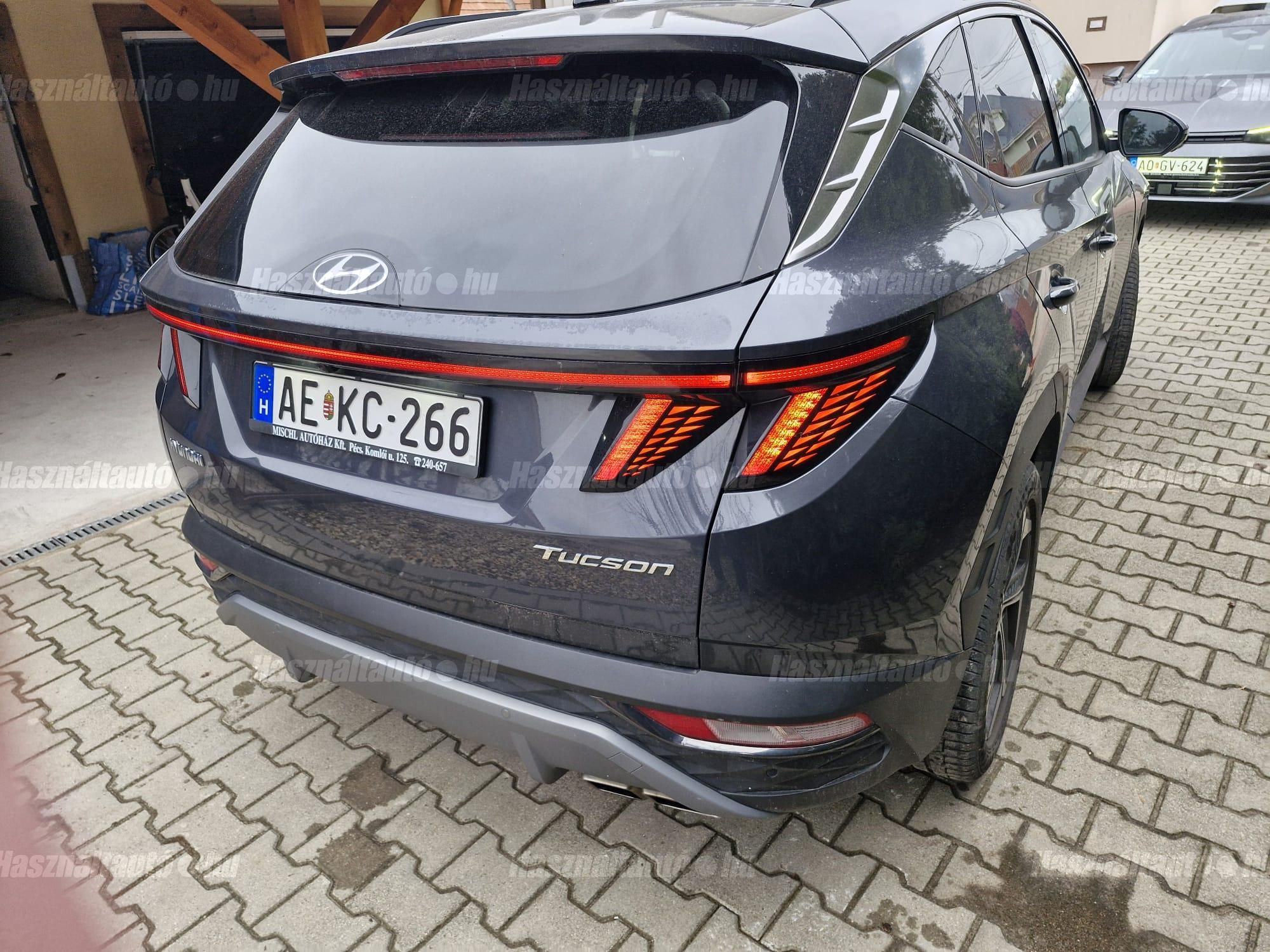 HYUNDAI TUCSON 2023/12 - 1