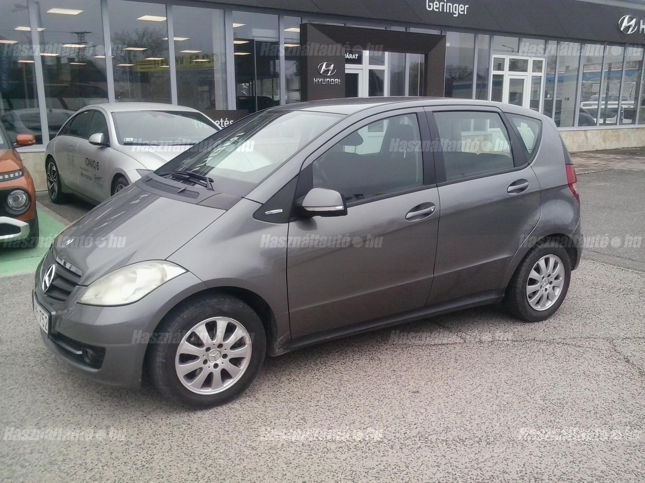 MERCEDES-BENZ A 180 2009/8 - 1