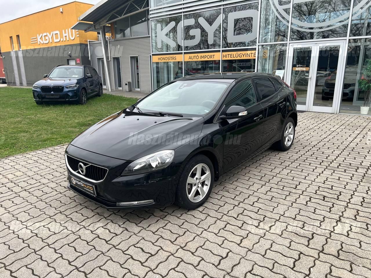 VOLVO V40 2017/6 - 1