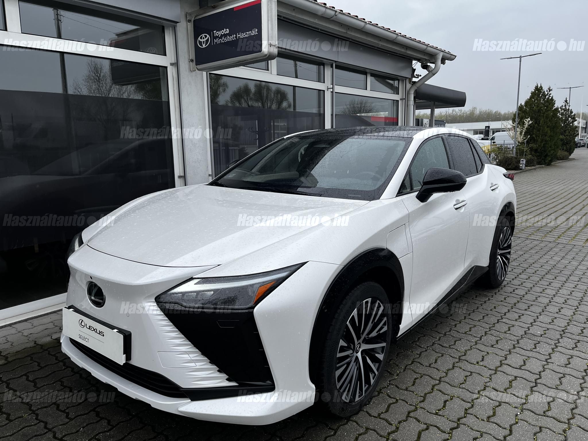 LEXUS RZ 2025/3 - 1