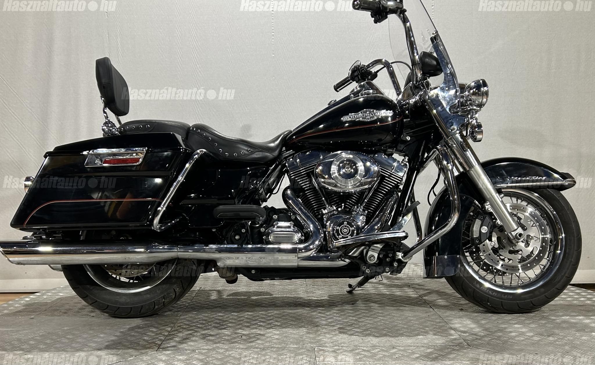 HARLEY-DAVIDSON ROAD KING 2012/3 - 1