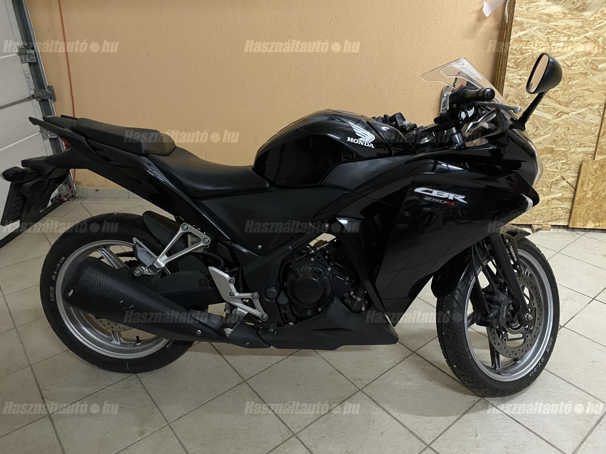 HONDA CBR 250R 2011/1 - 1