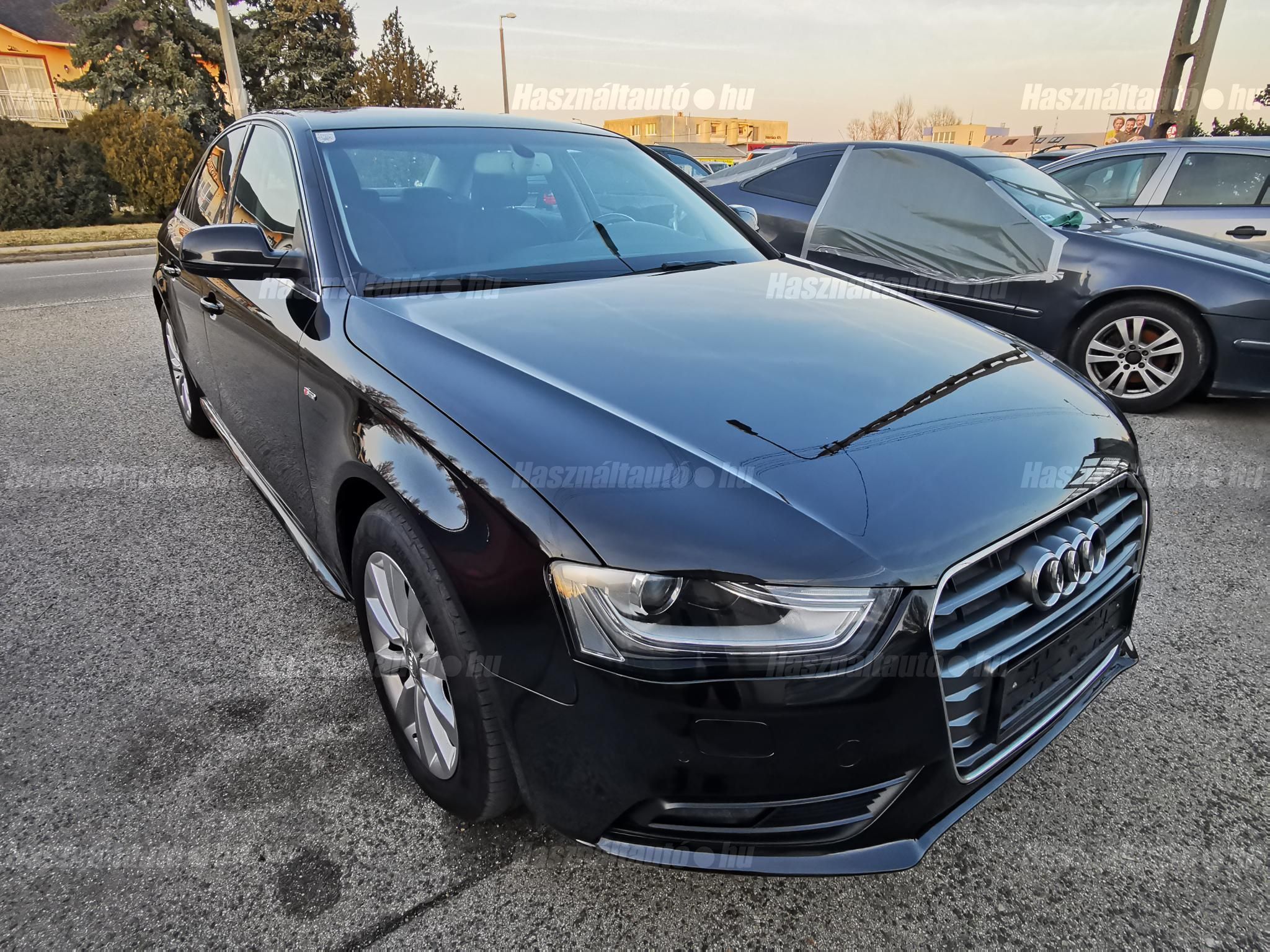 AUDI A4 2012/7 - 1