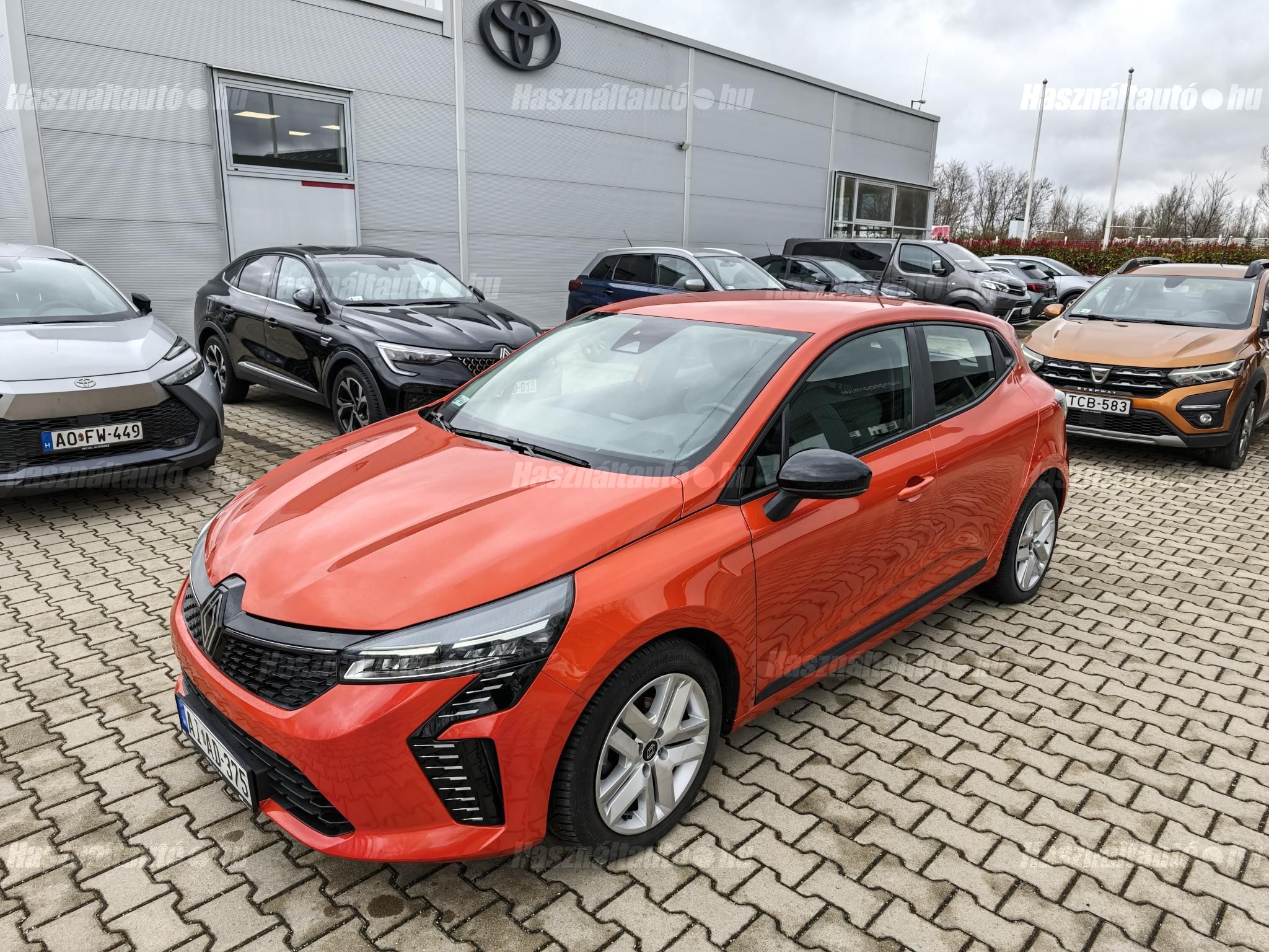 RENAULT CLIO 2024/6 - 1