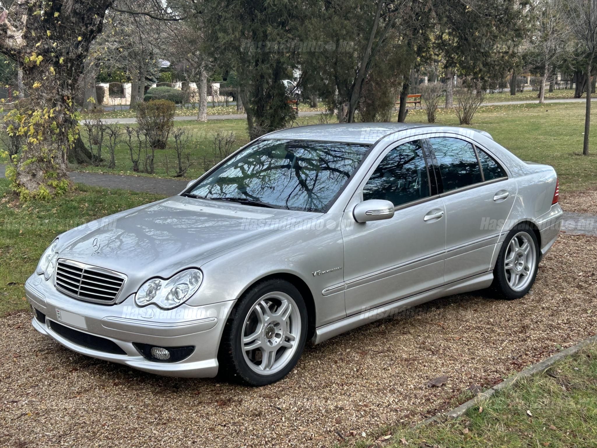 MERCEDES-AMG C-OSZTÁLY 2002/1 - 1