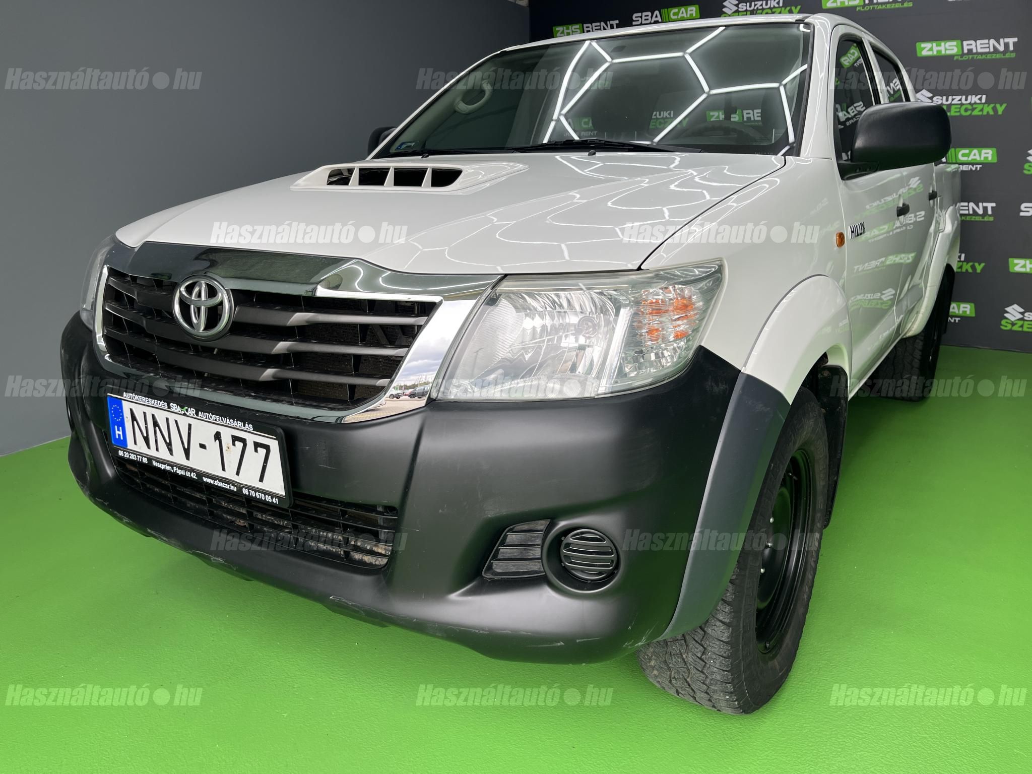 TOYOTA HILUX 2016/3 - 1
