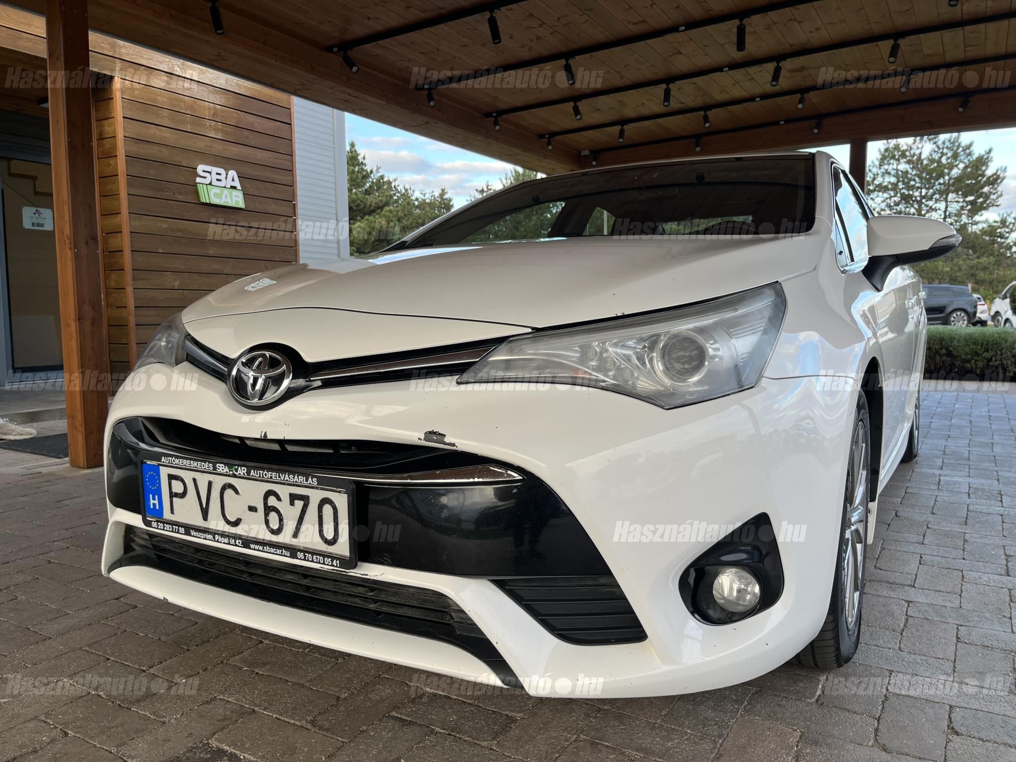 TOYOTA AVENSIS 2018/4 - 1