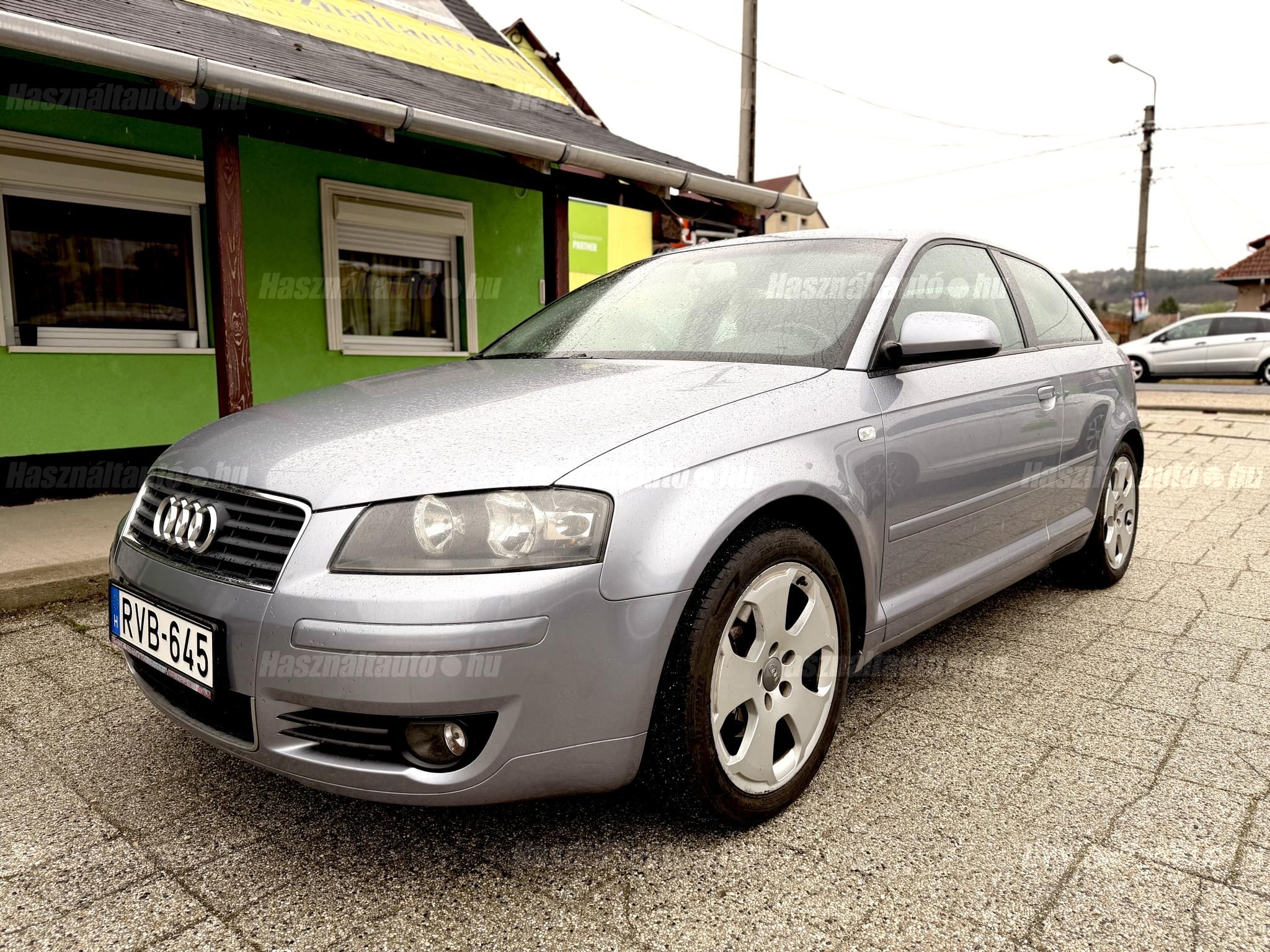 AUDI A3 2004/1 - 1