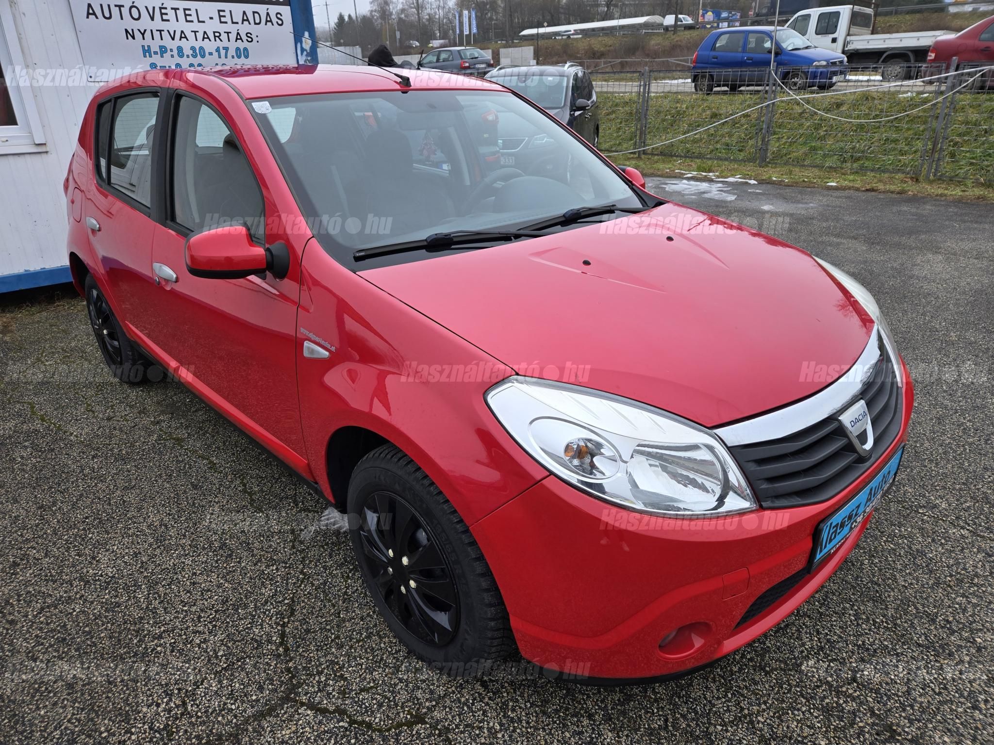 DACIA SANDERO 2009/7 - 1