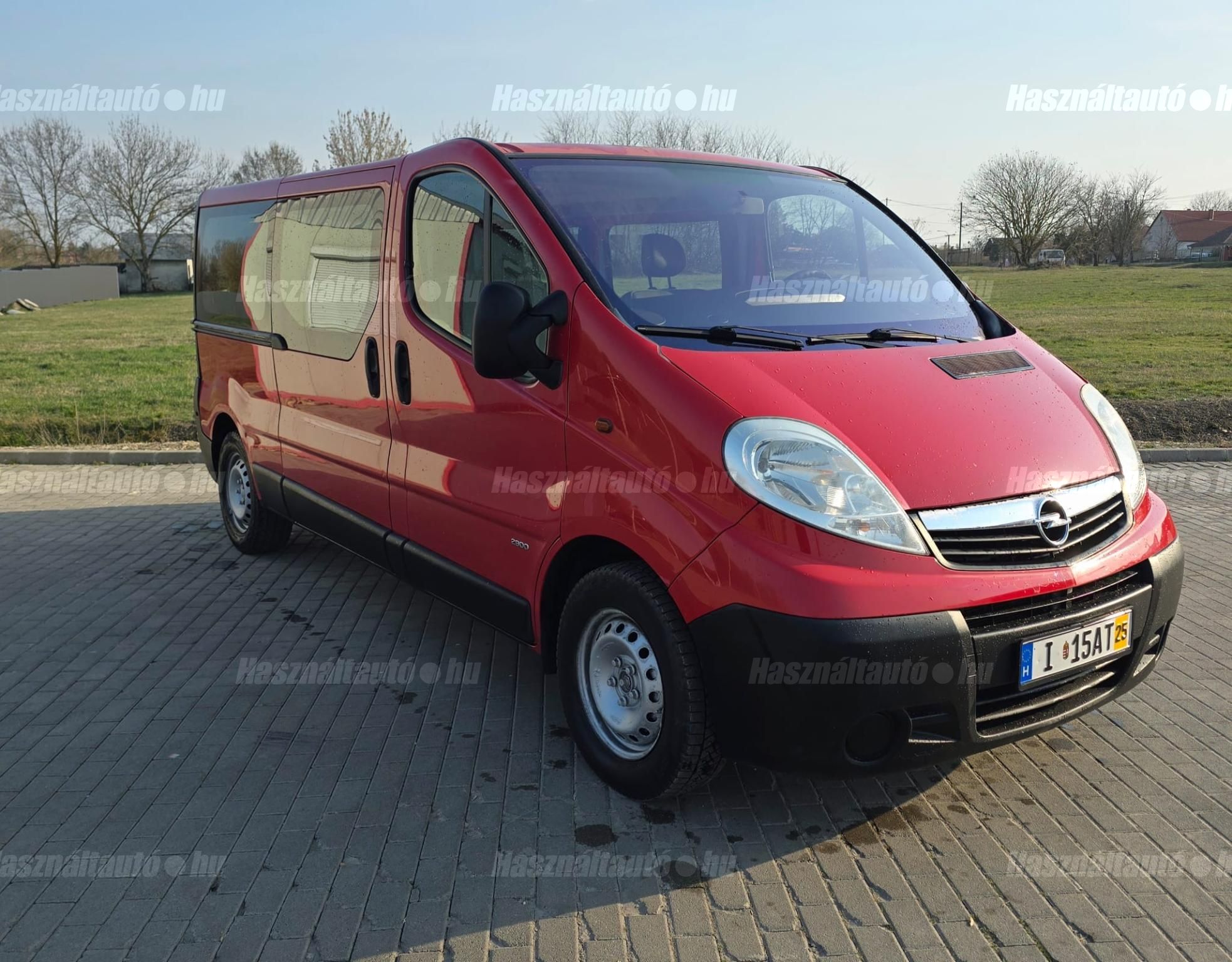 OPEL VIVARO 2010/3 - 1