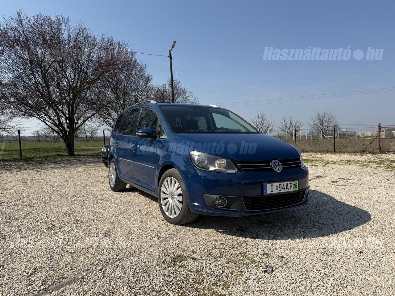 VOLKSWAGEN TOURAN 2011/6 - 1