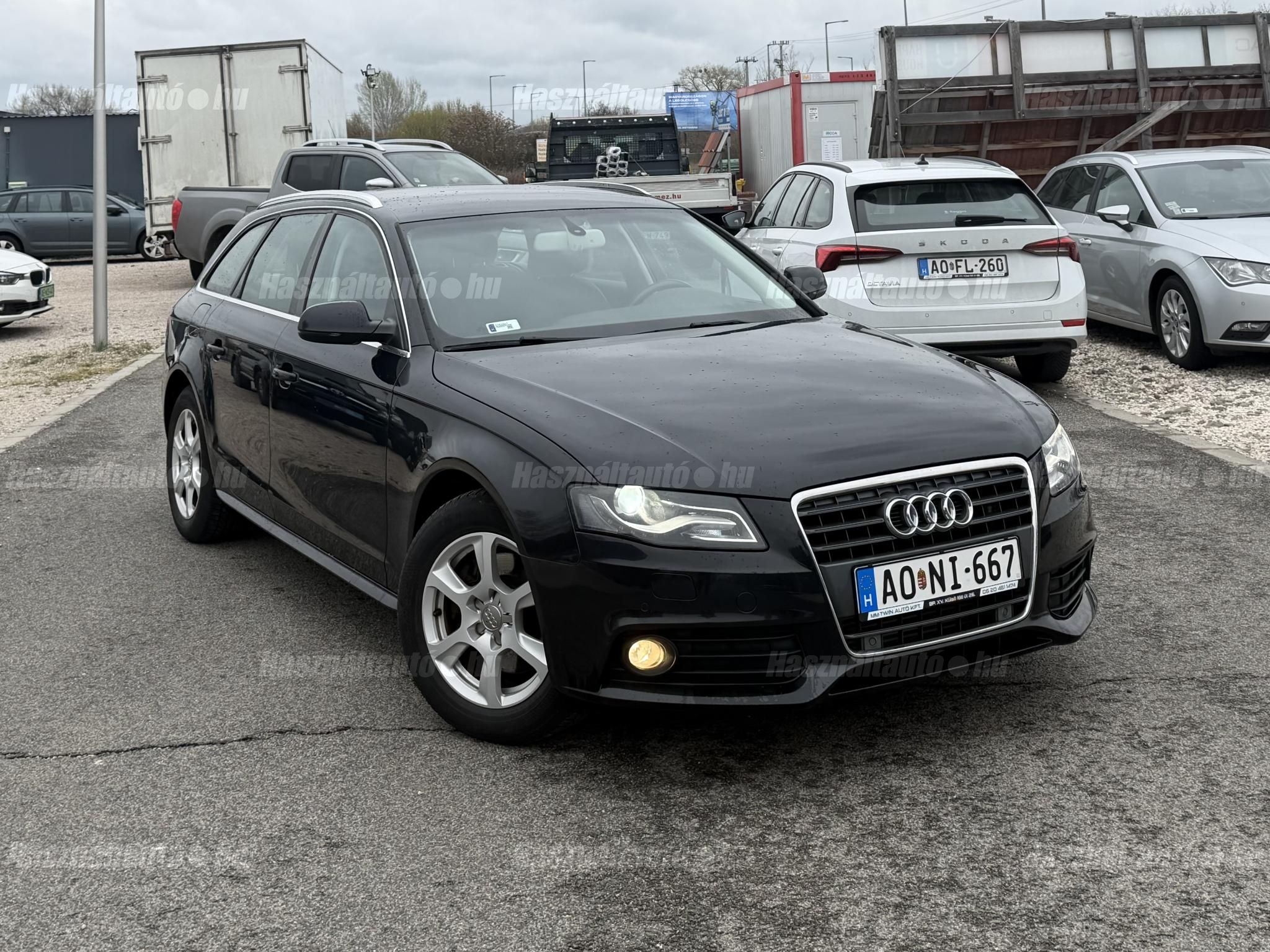 AUDI A4 2011/11 - 1