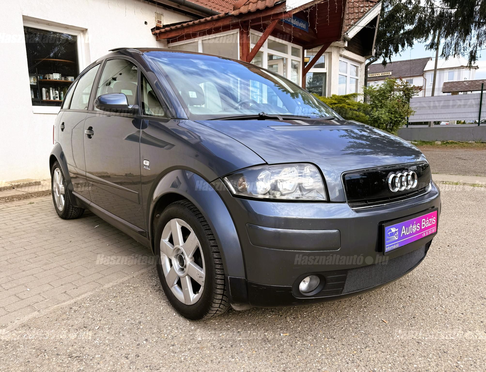 AUDI A2 2002/11 - 1