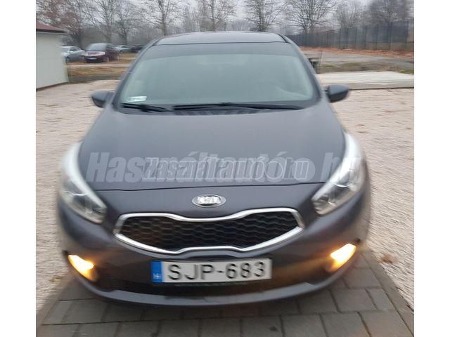 KIA CEE'D 2013/4 - 1