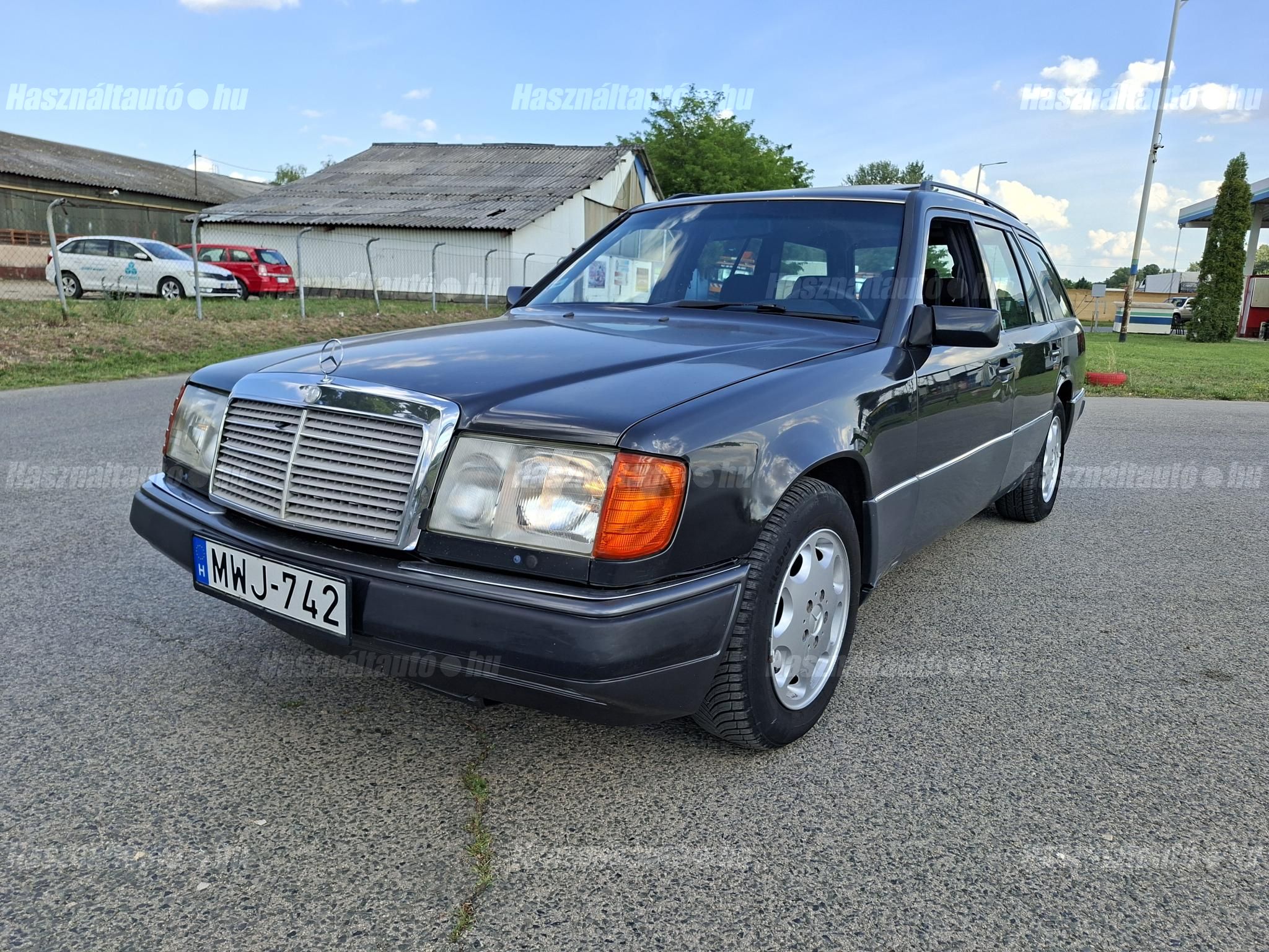 MERCEDES-BENZ 280 1993/1 - 1