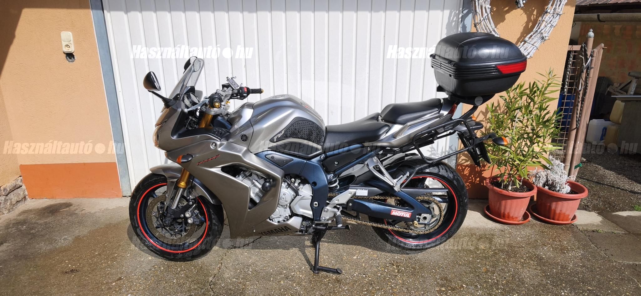 YAMAHA FZ1-S 2006/5 - 1