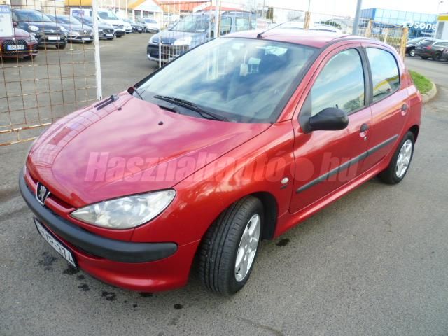 PEUGEOT 206 2001/12 - 1