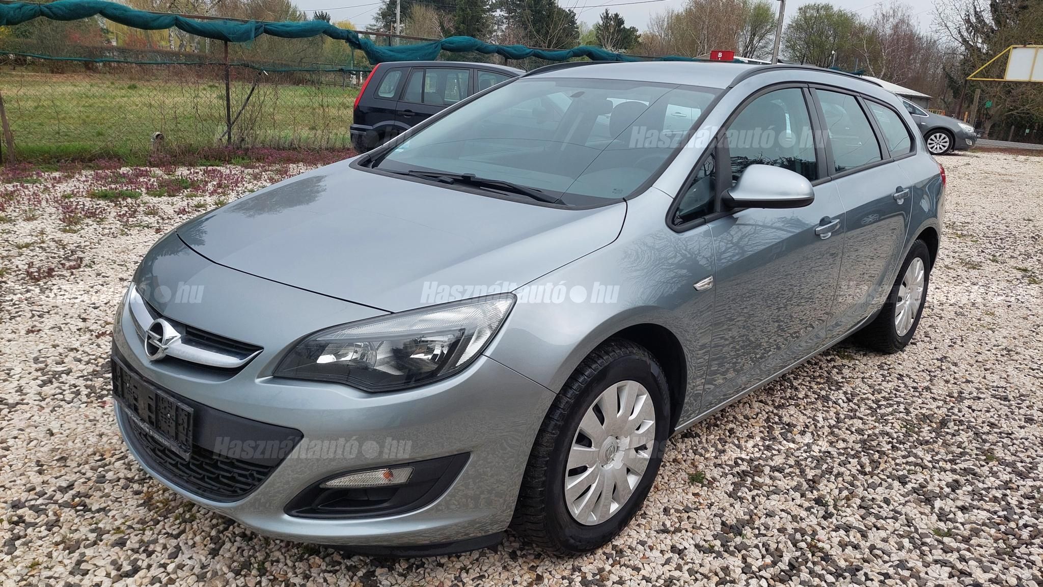 OPEL ASTRA J 2013/5 - 1