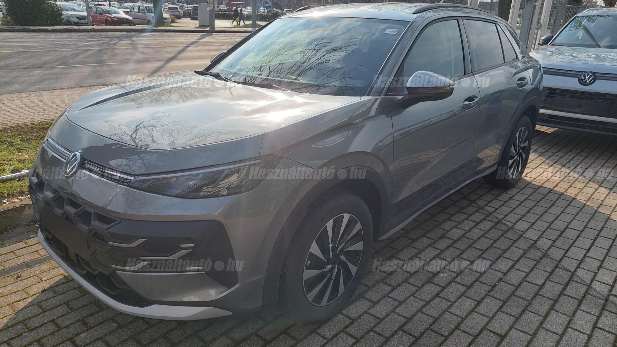 VOLKSWAGEN T-ROC 2026 - 1