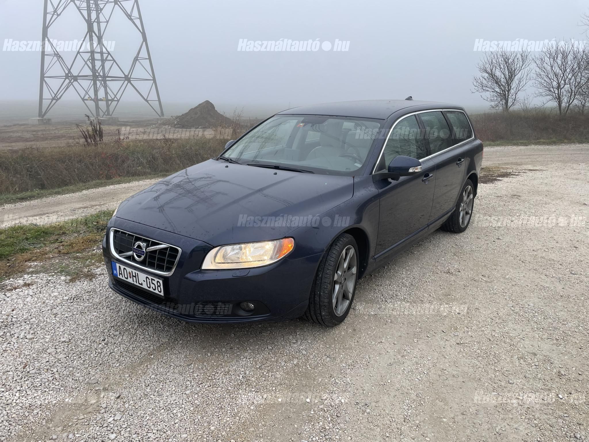 VOLVO V70 2011/10 - 1