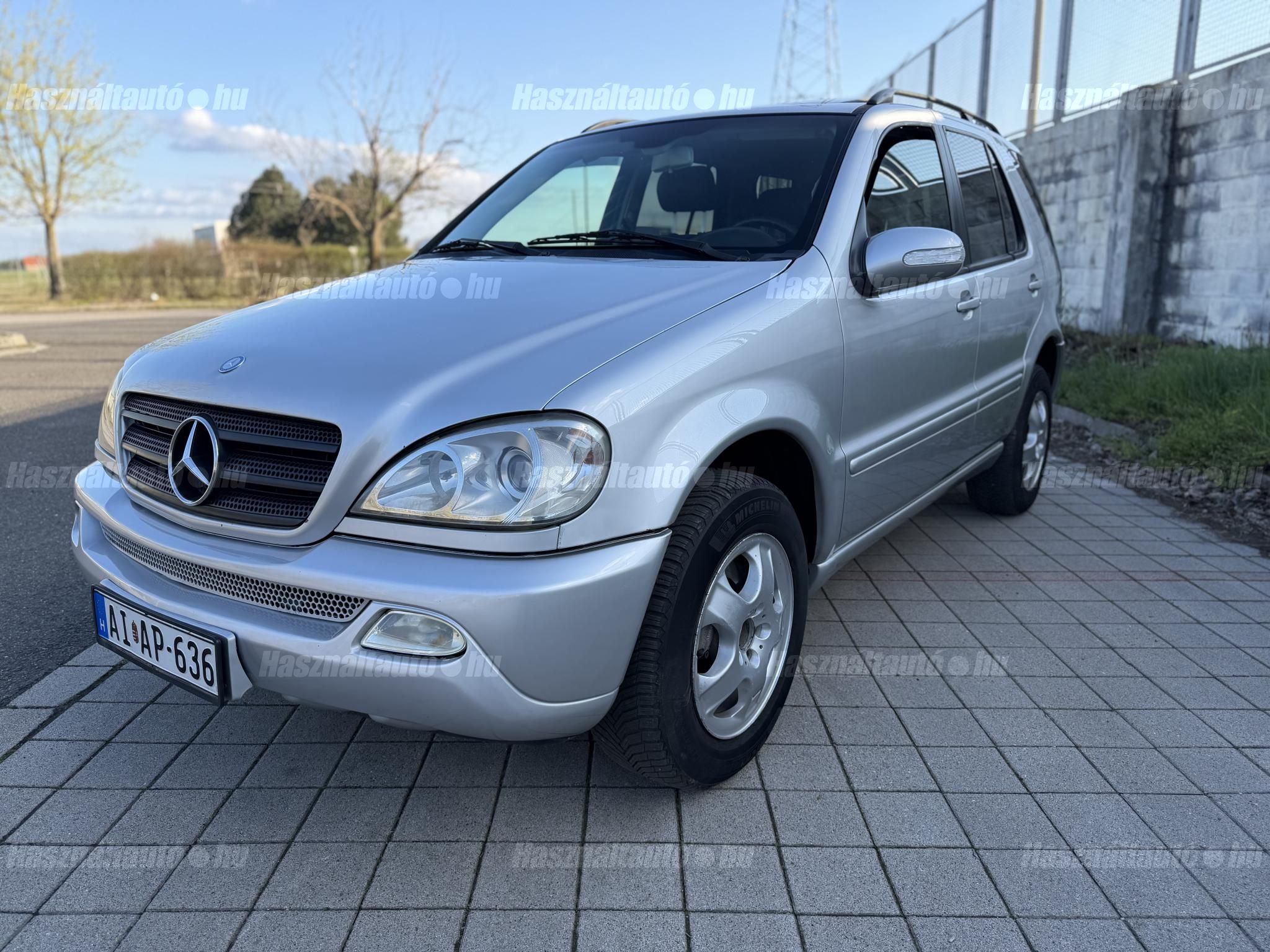 MERCEDES-BENZ ML 270 2002/8 - 1