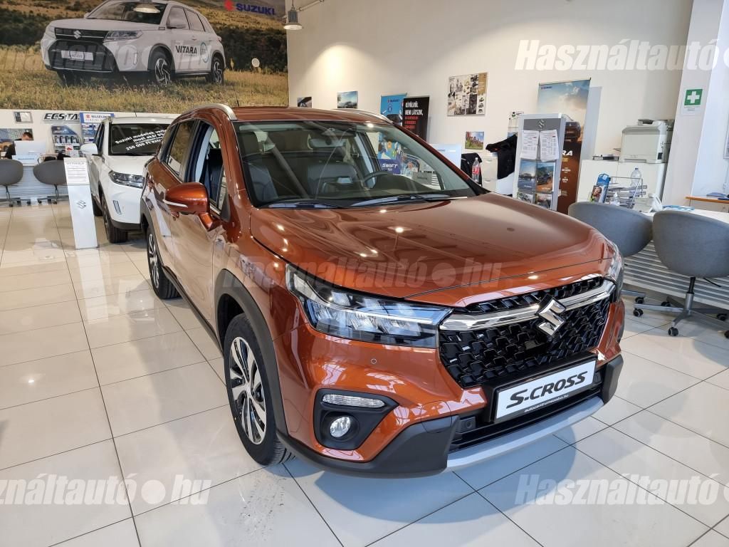 SUZUKI S-CROSS 2026 - 1