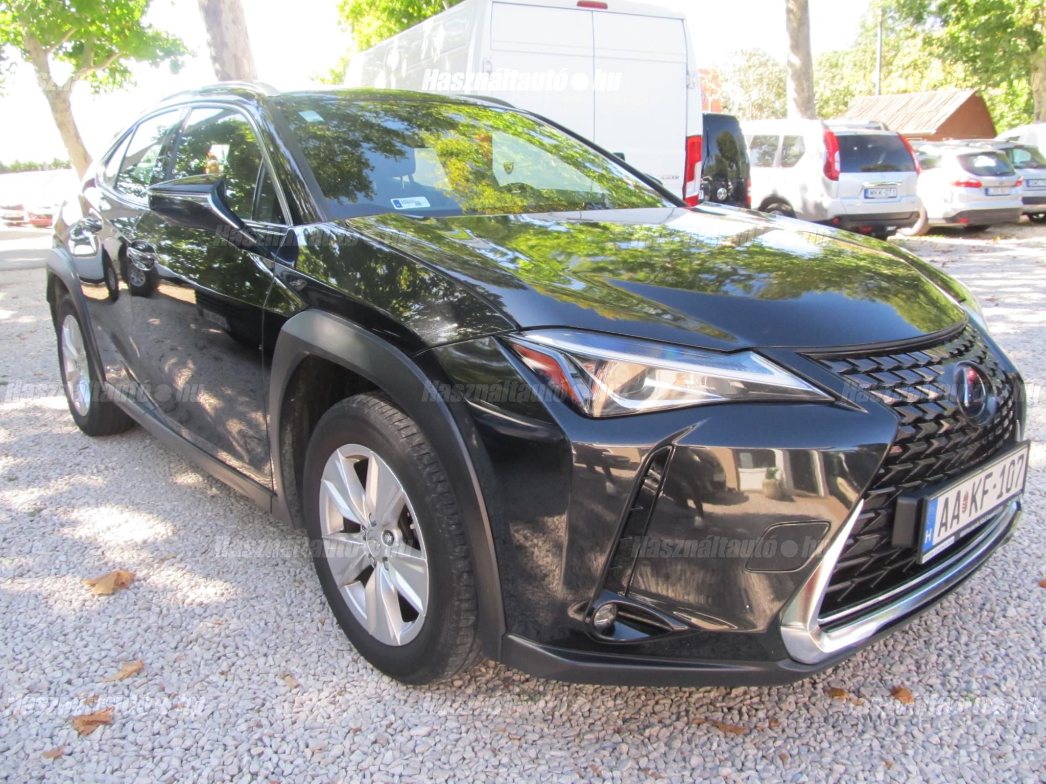 LEXUS UX 2020/3 - 1