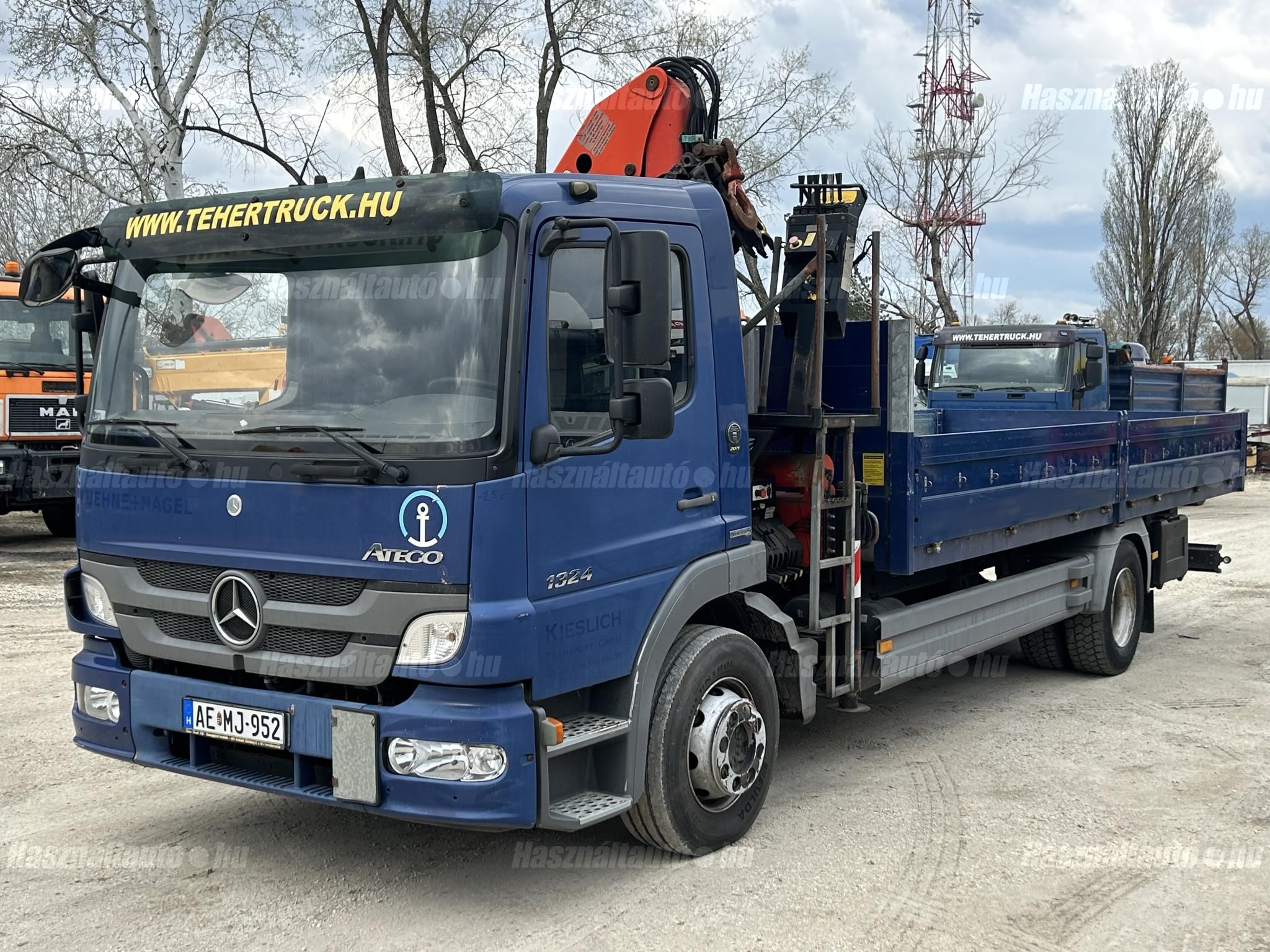 MERCEDES-BENZ 2011 - 1