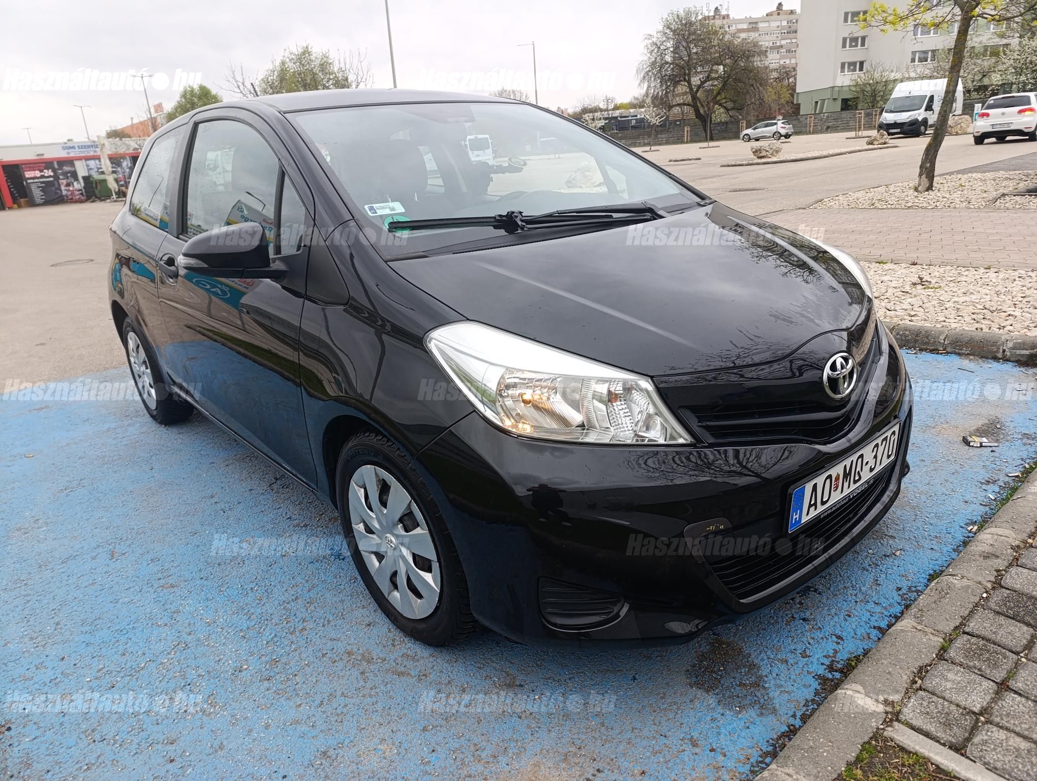 TOYOTA YARIS 2014/7 - 1