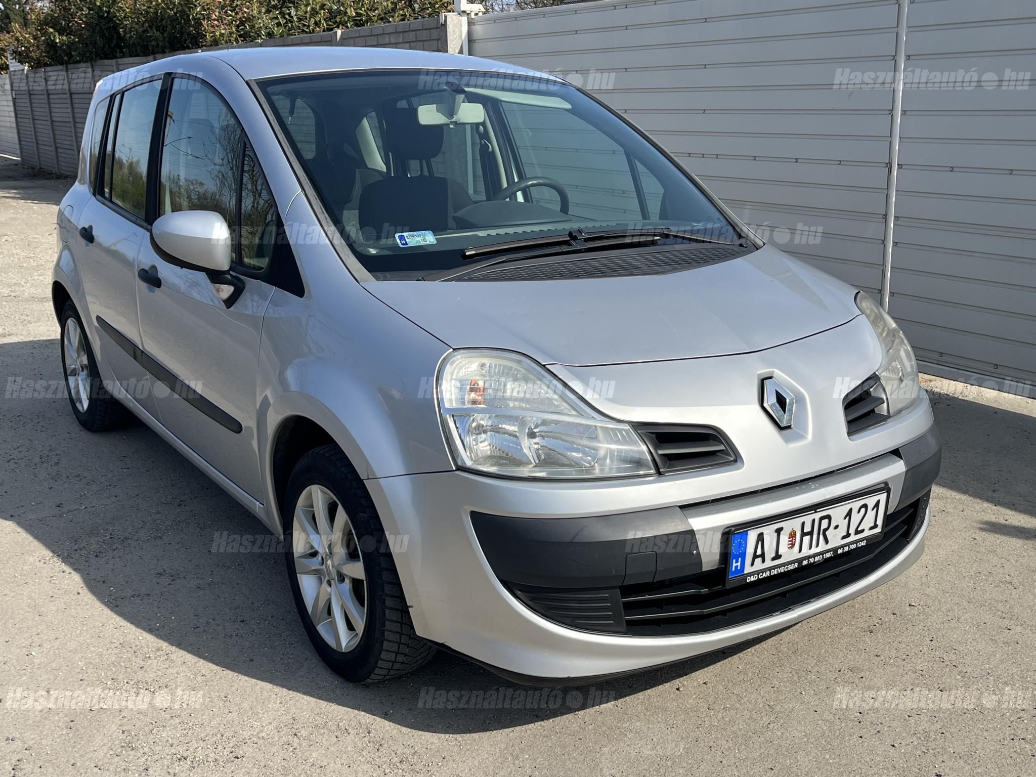 RENAULT GRAND MODUS 2009/4 - 1