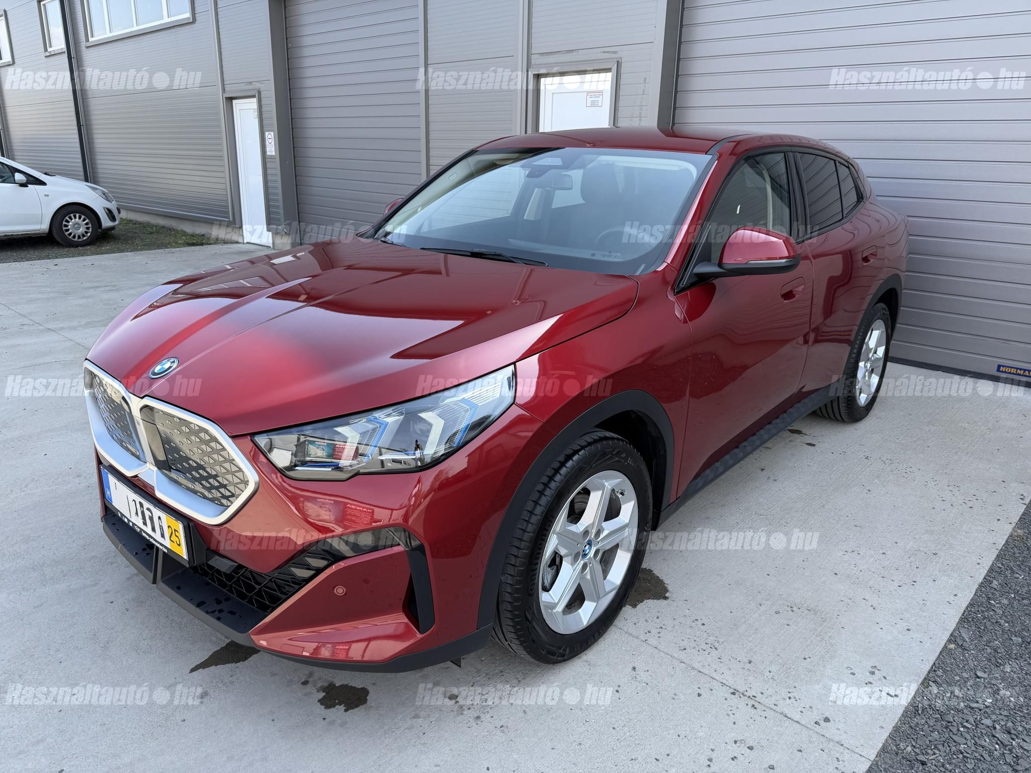 BMW IX2 2024/10 - 1