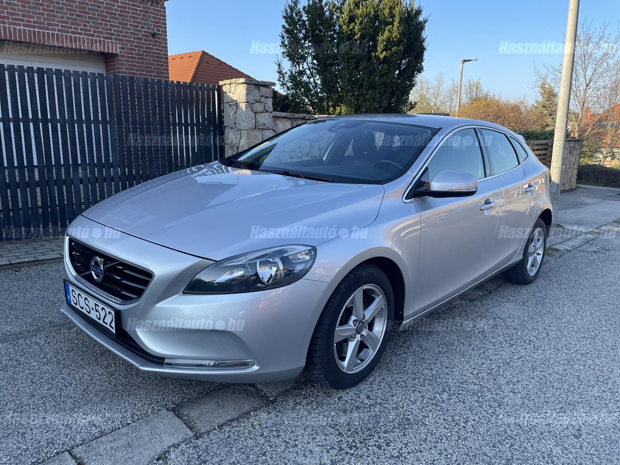 VOLVO V40 2015/7 - 1