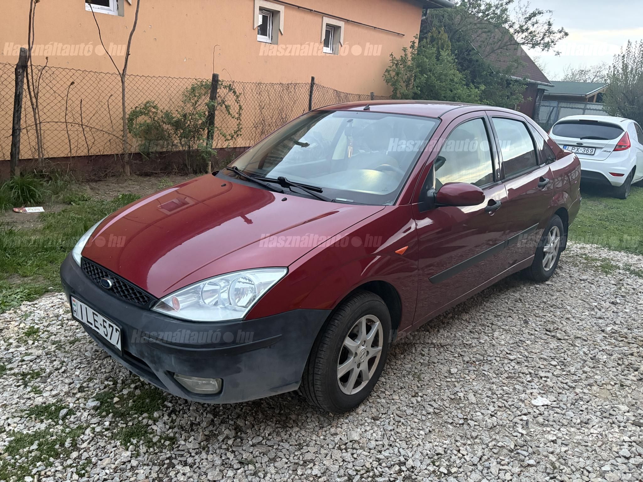 FORD FOCUS 2002/6 - 1