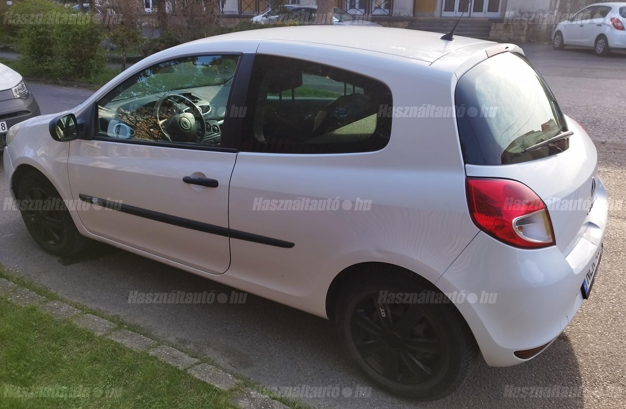 RENAULT CLIO 2012 - 1