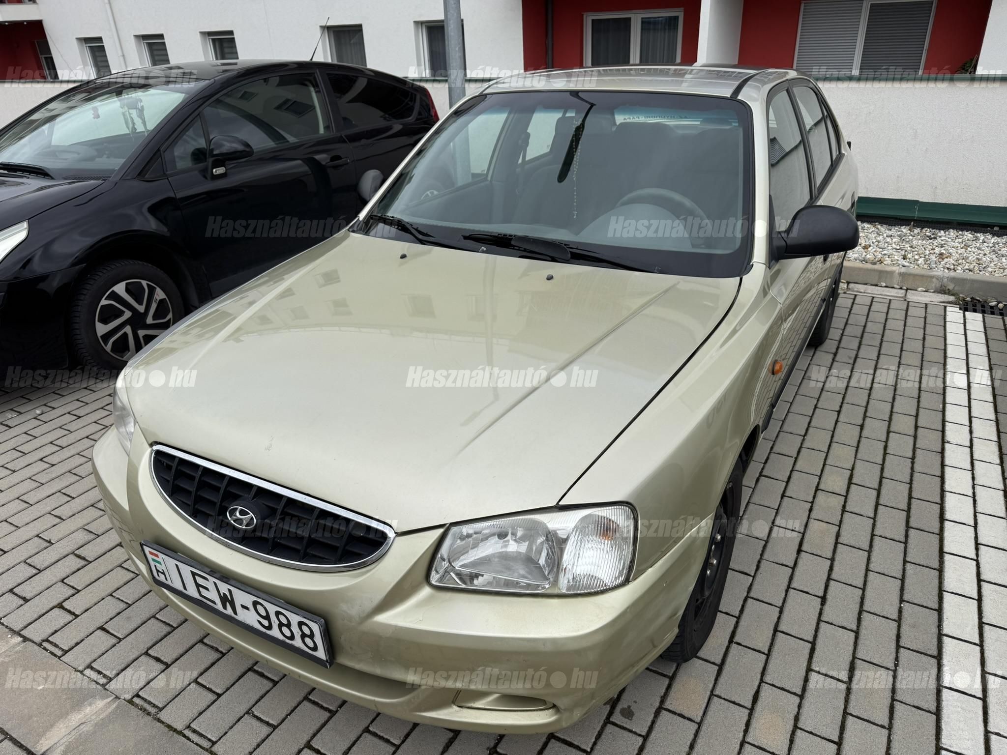 HYUNDAI ACCENT 2002/11 - 1