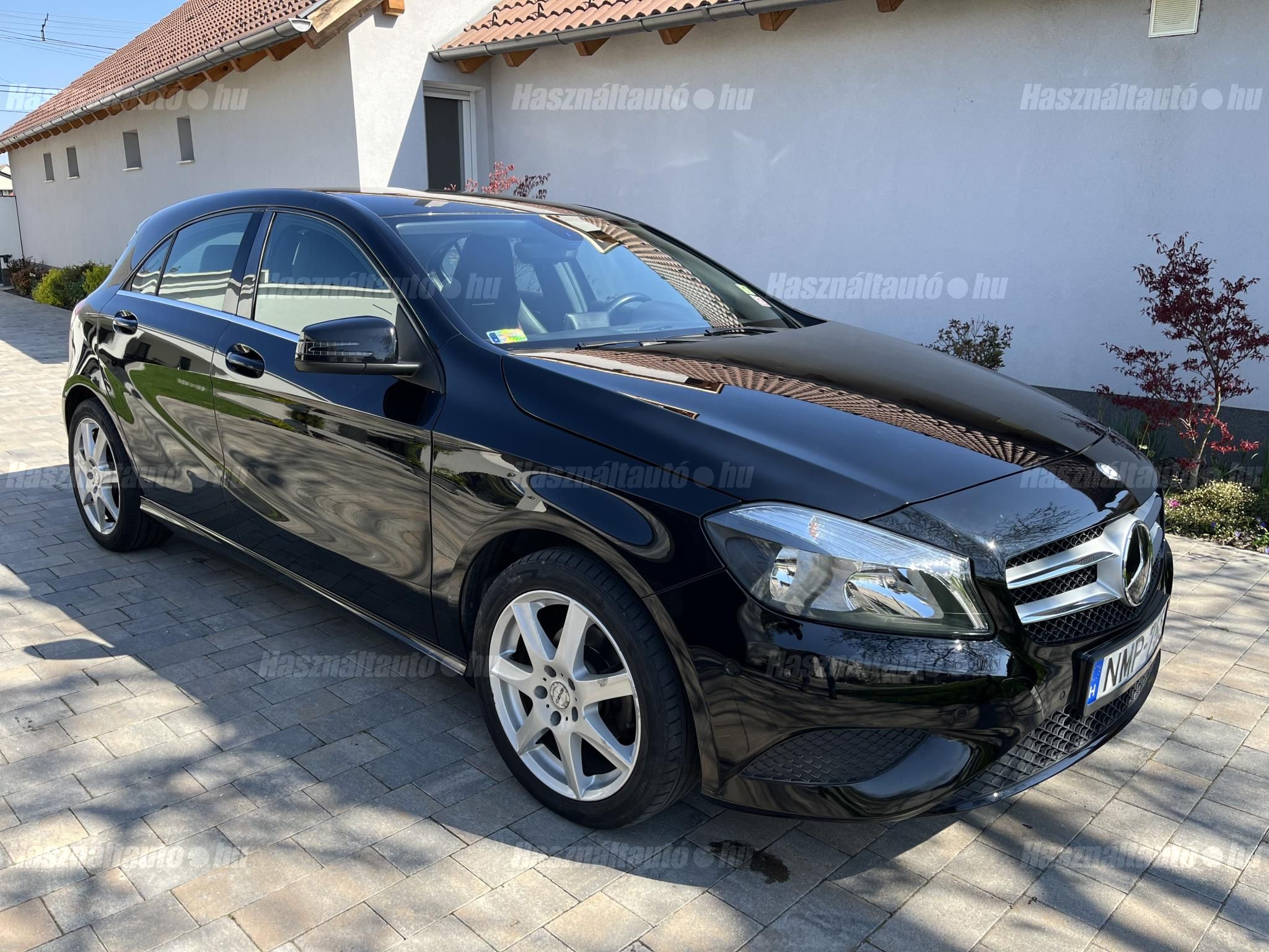 MERCEDES-BENZ A 180 2014/6 - 1