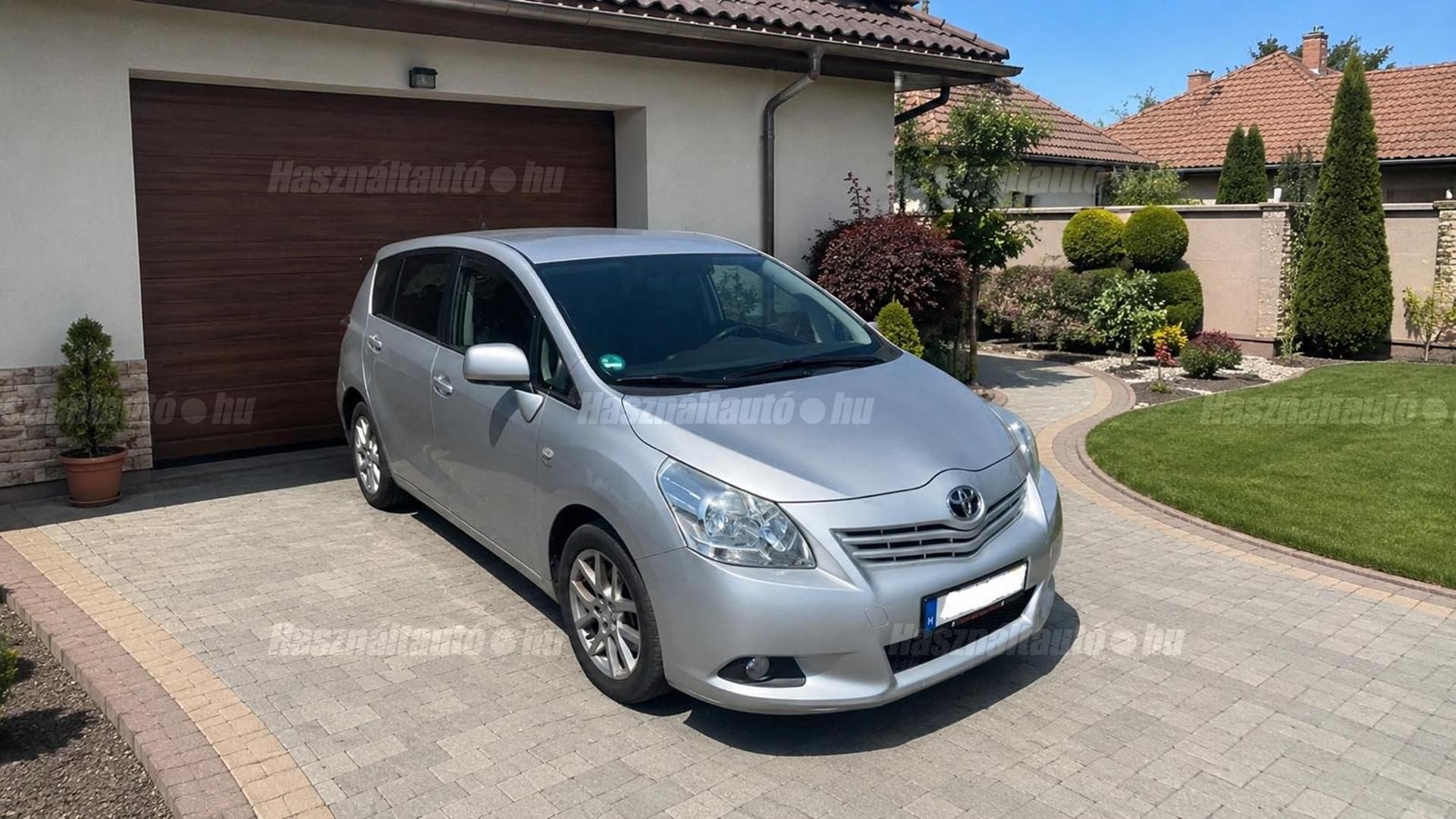 TOYOTA VERSO 2011/1 - 1