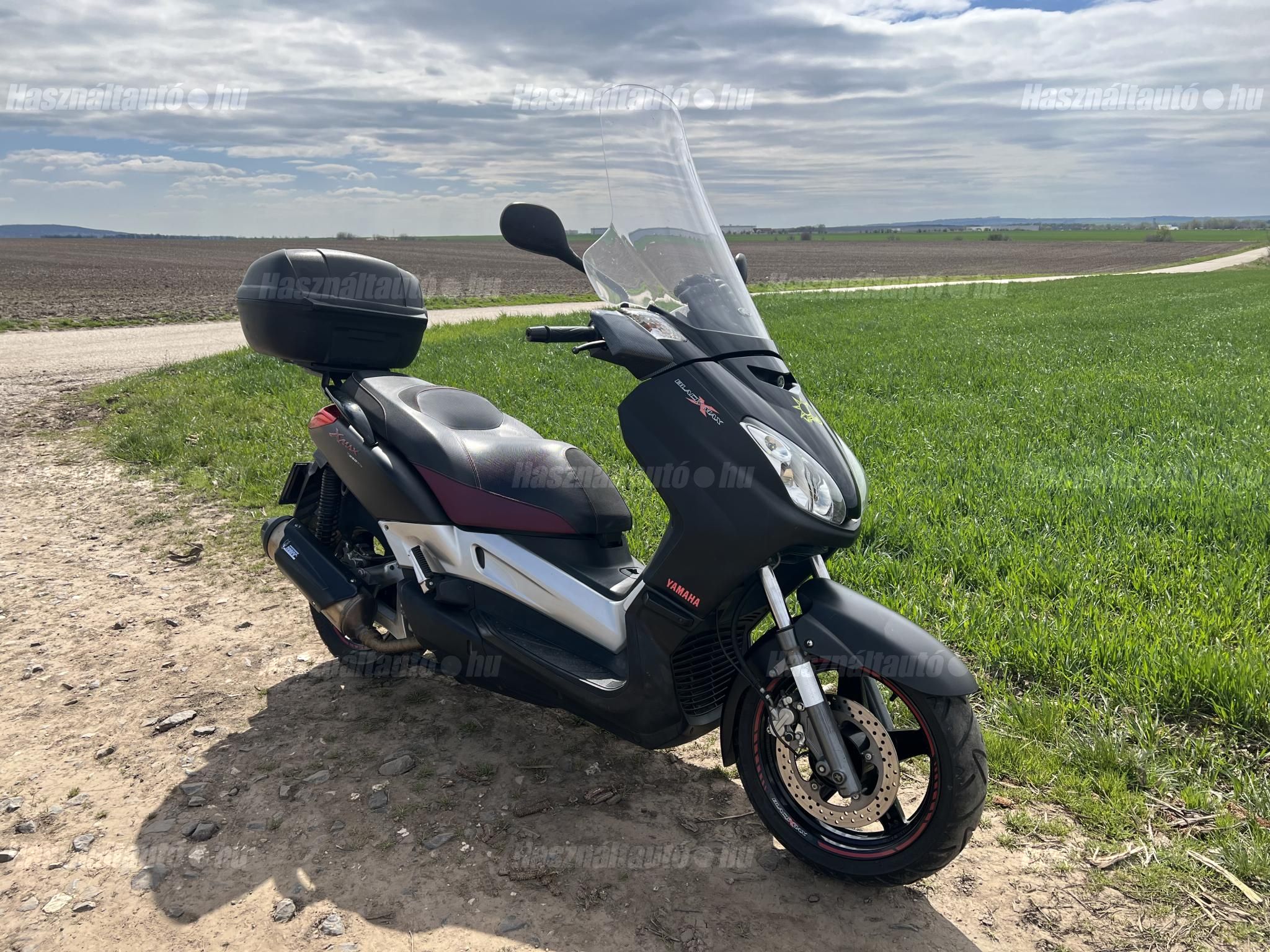 YAMAHA X-MAX 250 2010/4 - 1