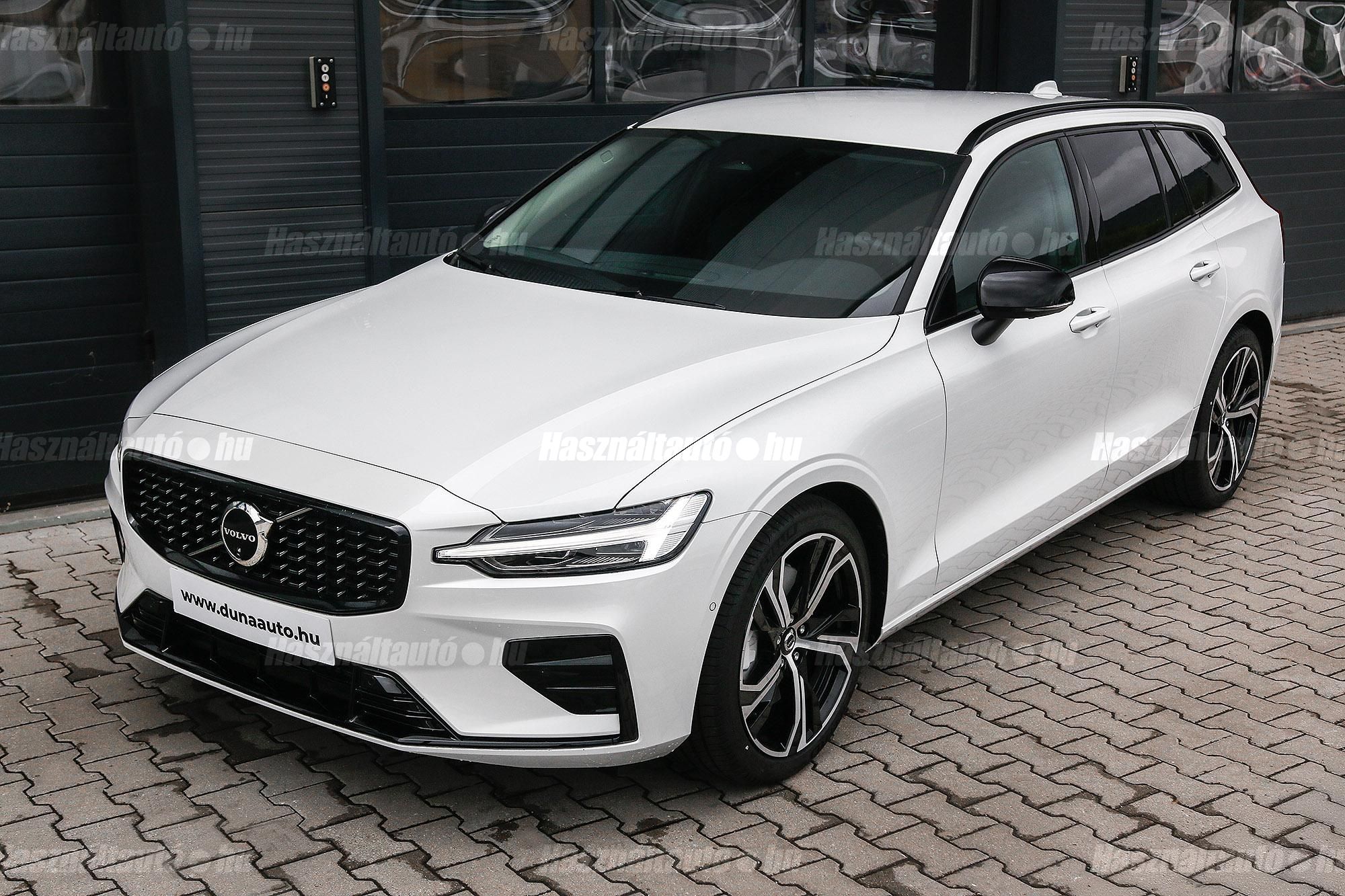 VOLVO V60 2026 - 1