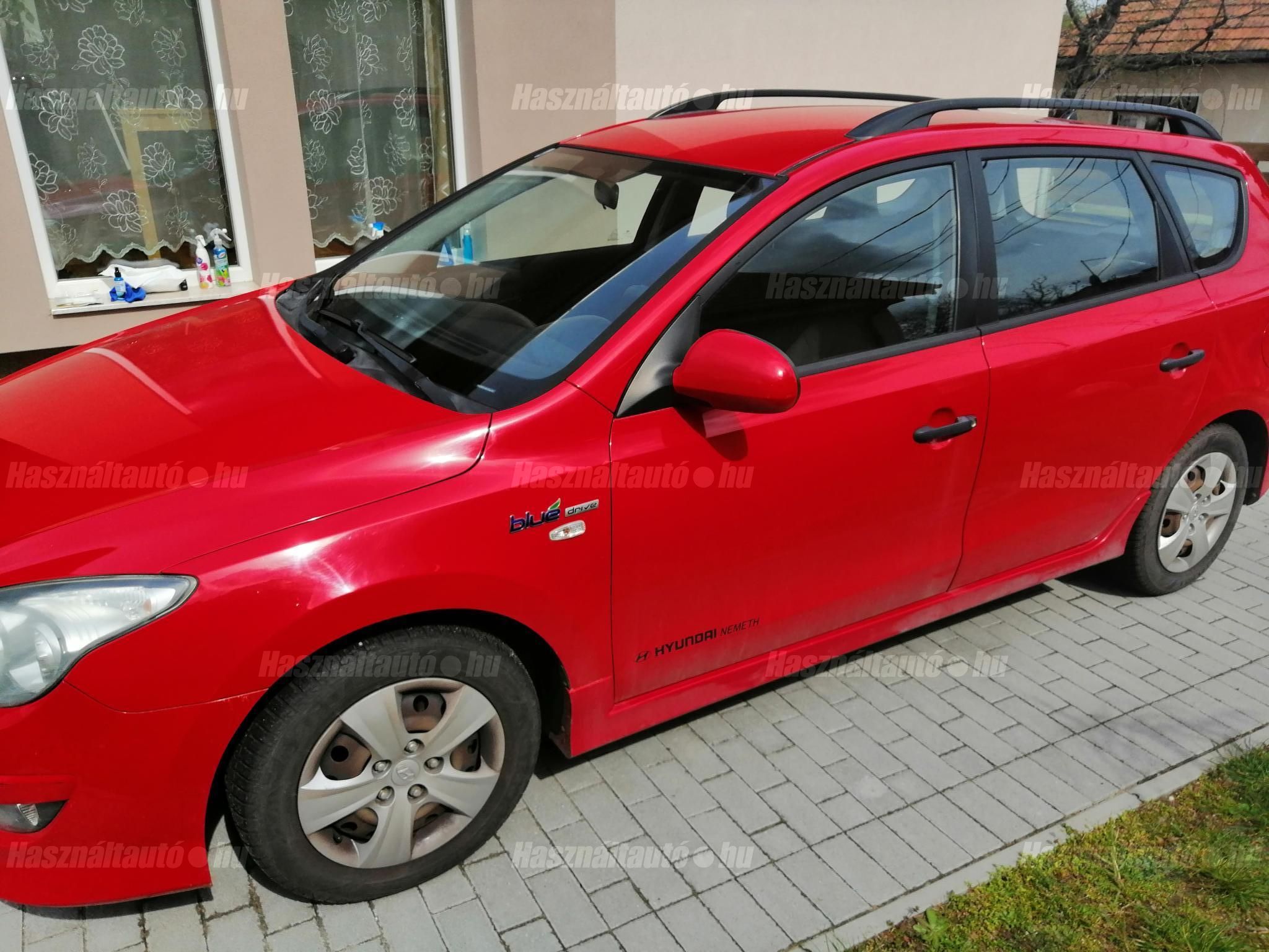 HYUNDAI I30 2010/6 - 1