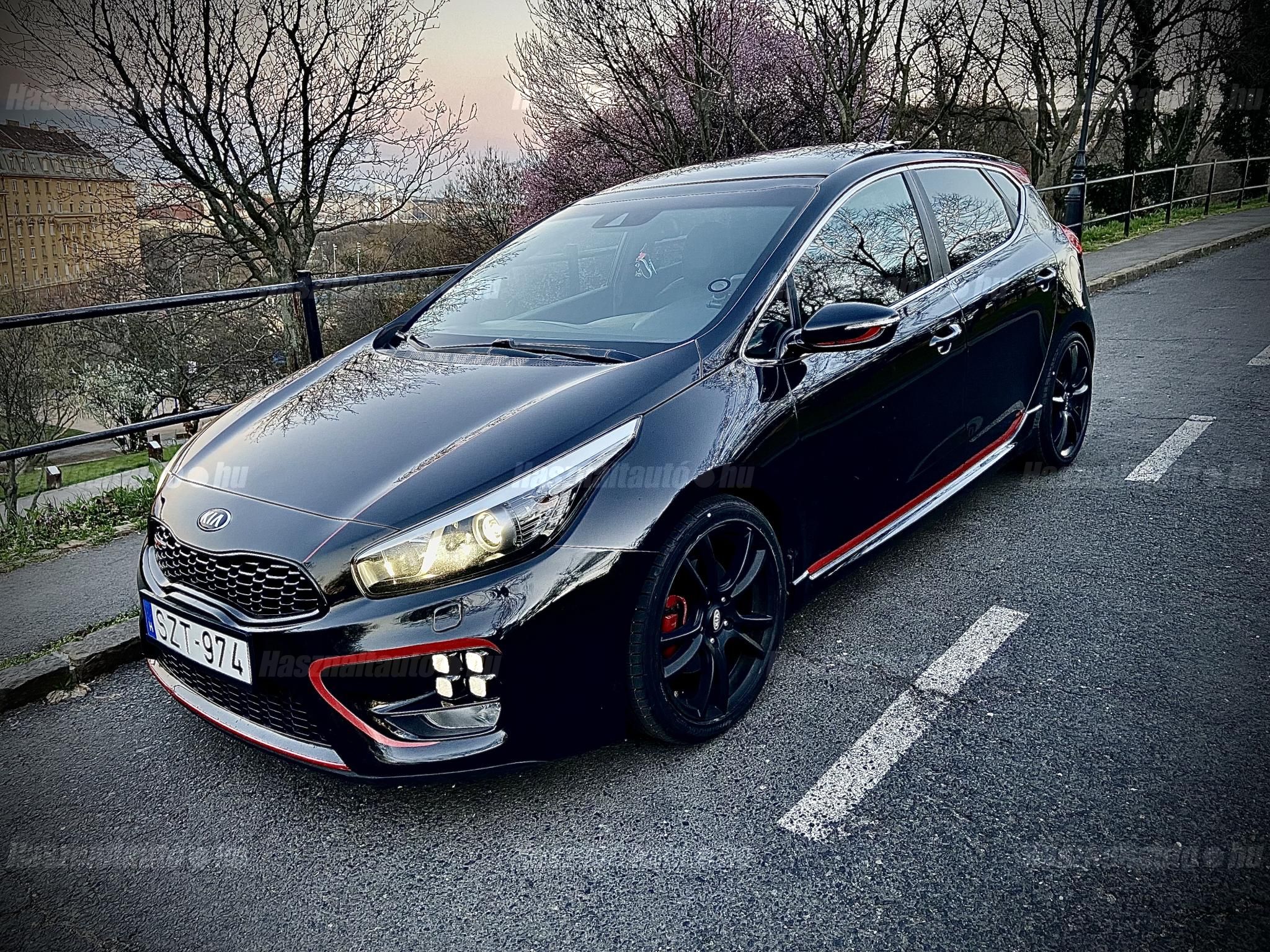 KIA CEE'D 2014 - 1