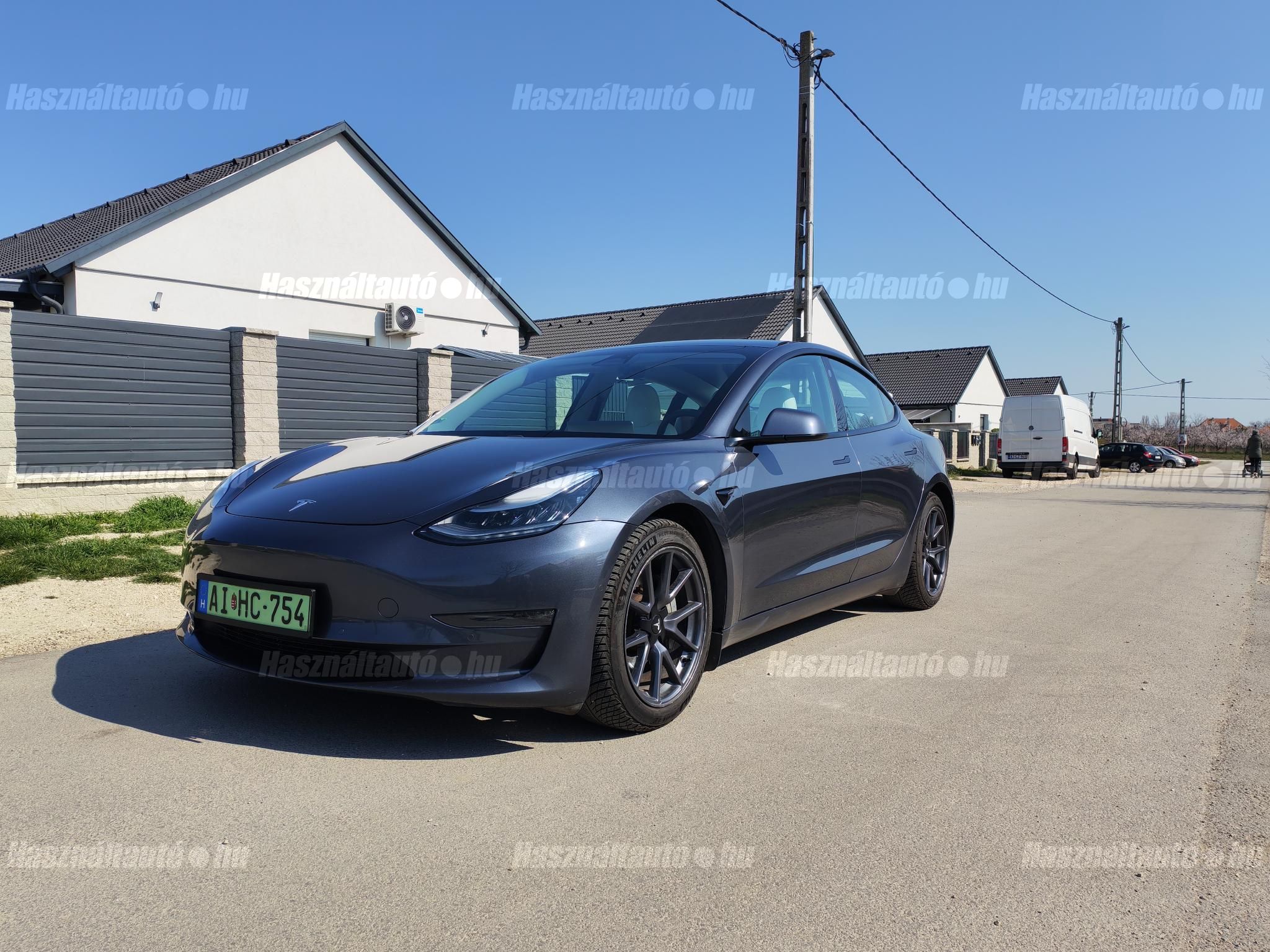 TESLA MODEL 3 2020/11 - 1