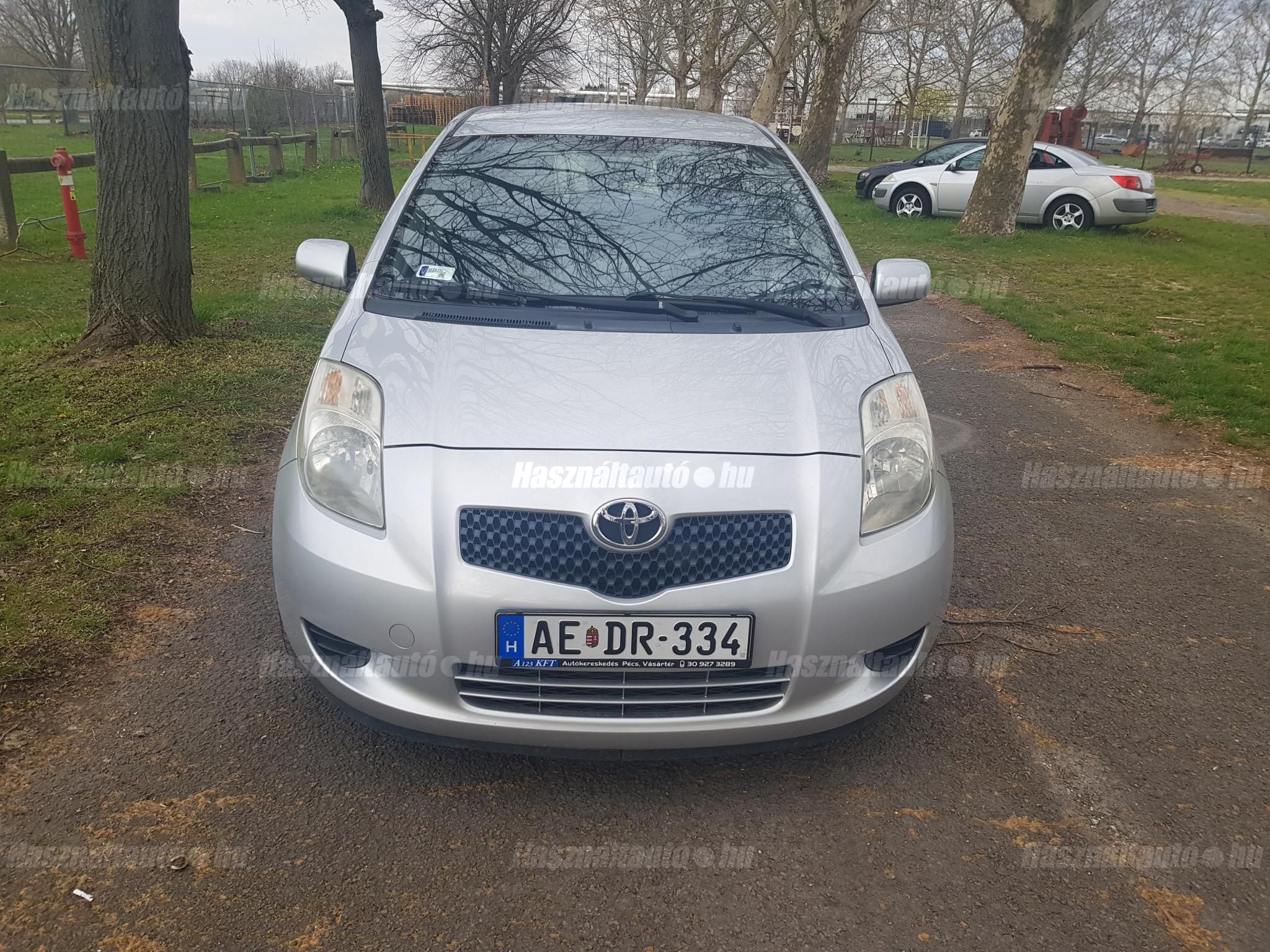 TOYOTA YARIS 2006/8 - 1