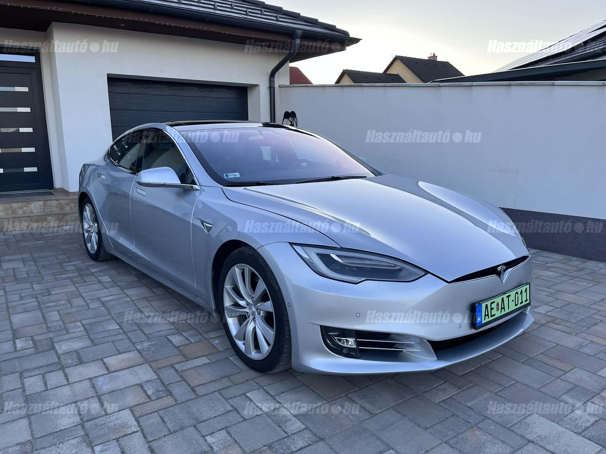 TESLA MODEL S 2017/3 - 1