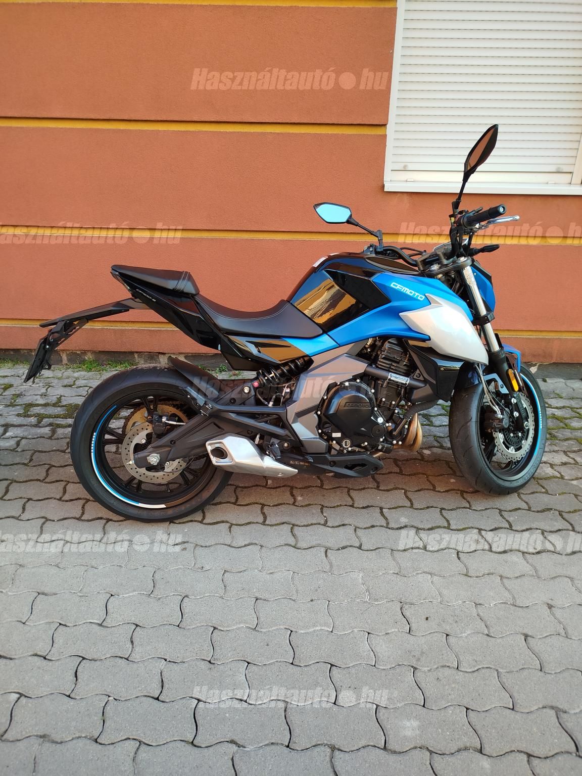CFMOTO 400 NK 2021/8 - 1