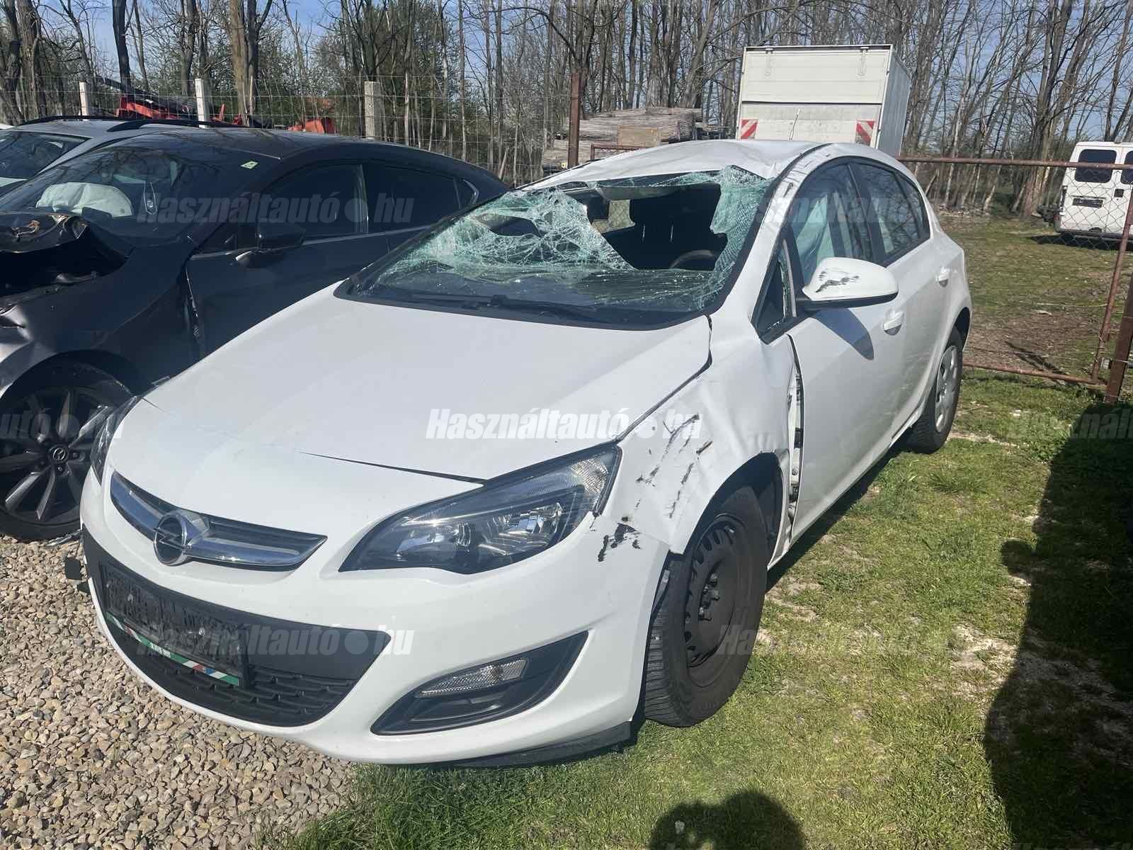 OPEL ASTRA J 2010 - 1