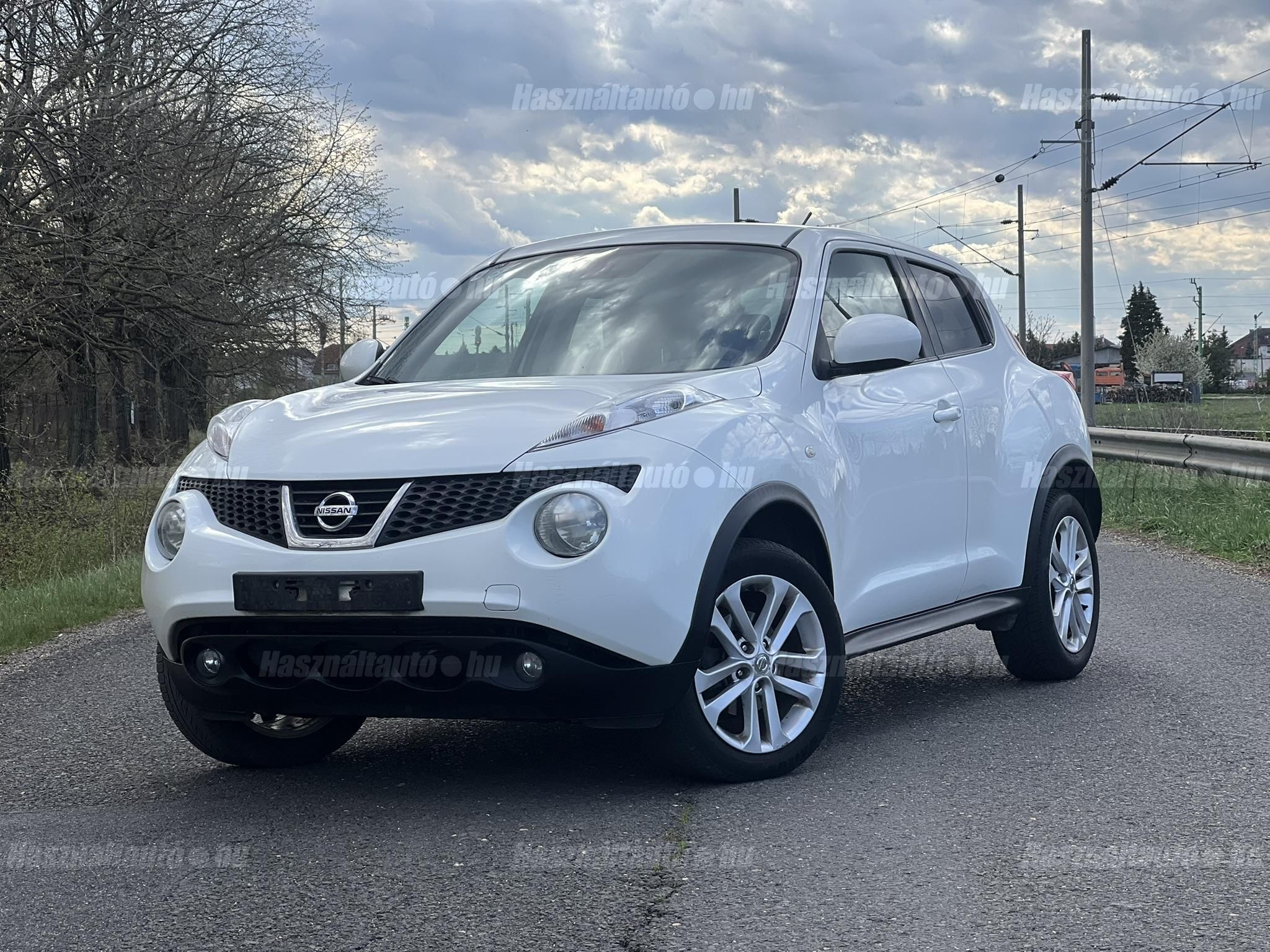 NISSAN JUKE 2010/9 - 1