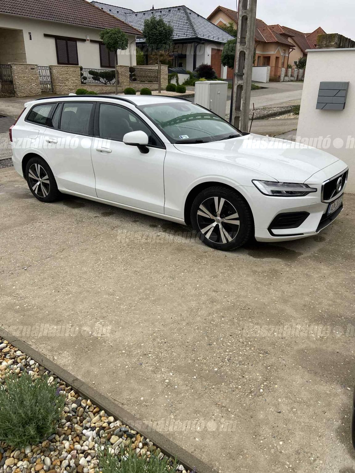 VOLVO V60 2020/10 - 1