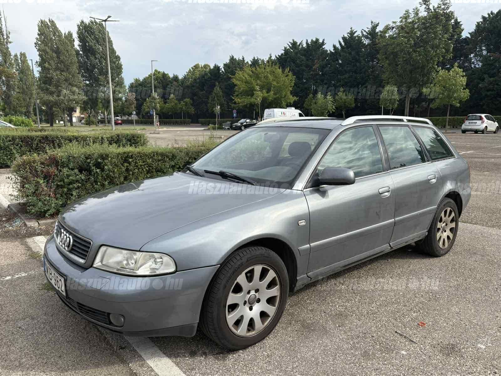 AUDI A4 2000/4 - 1