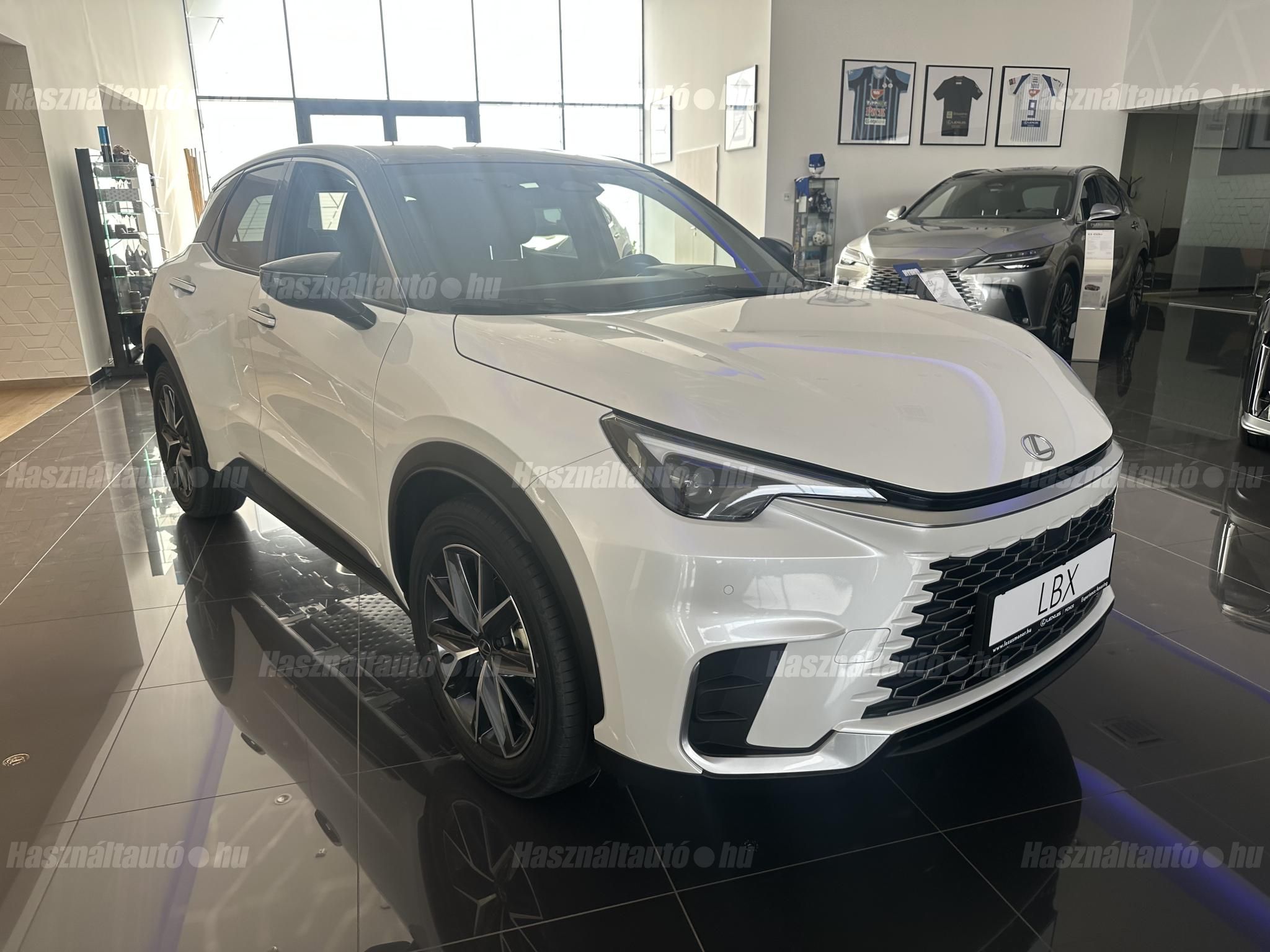 LEXUS LBX 2026 - 1